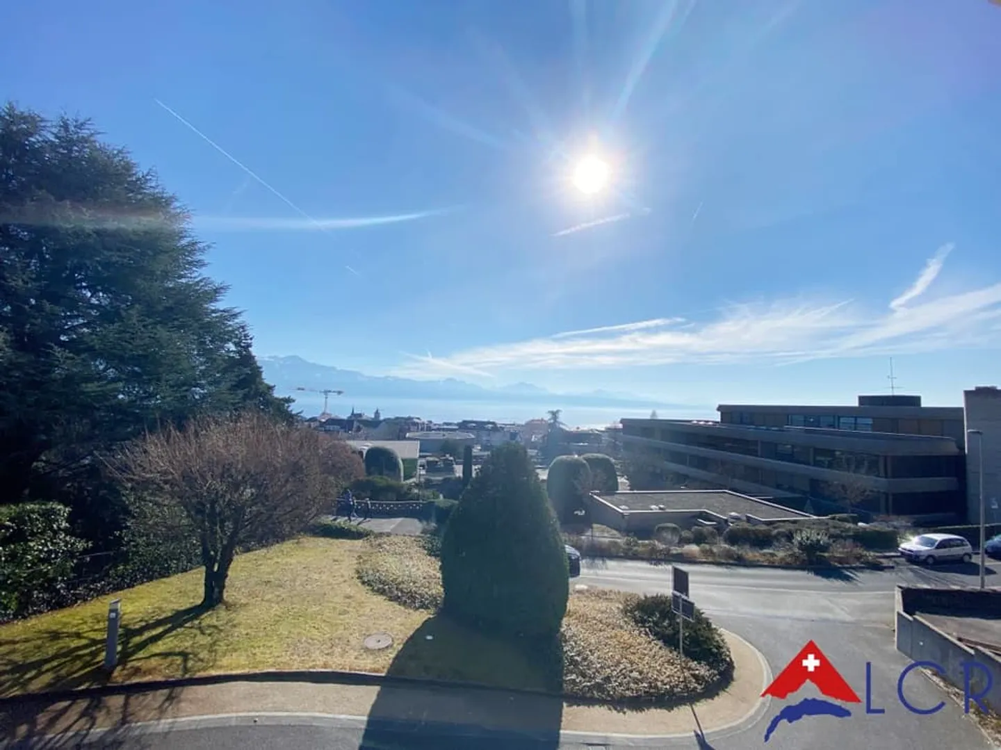 Splendido appartamento arredato di 5 stanze con vista lago - Foto 2 di 13