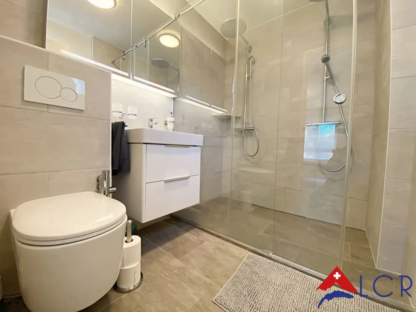 Splendido appartamento arredato di 5 stanze con vista lago - Foto 8 di 13