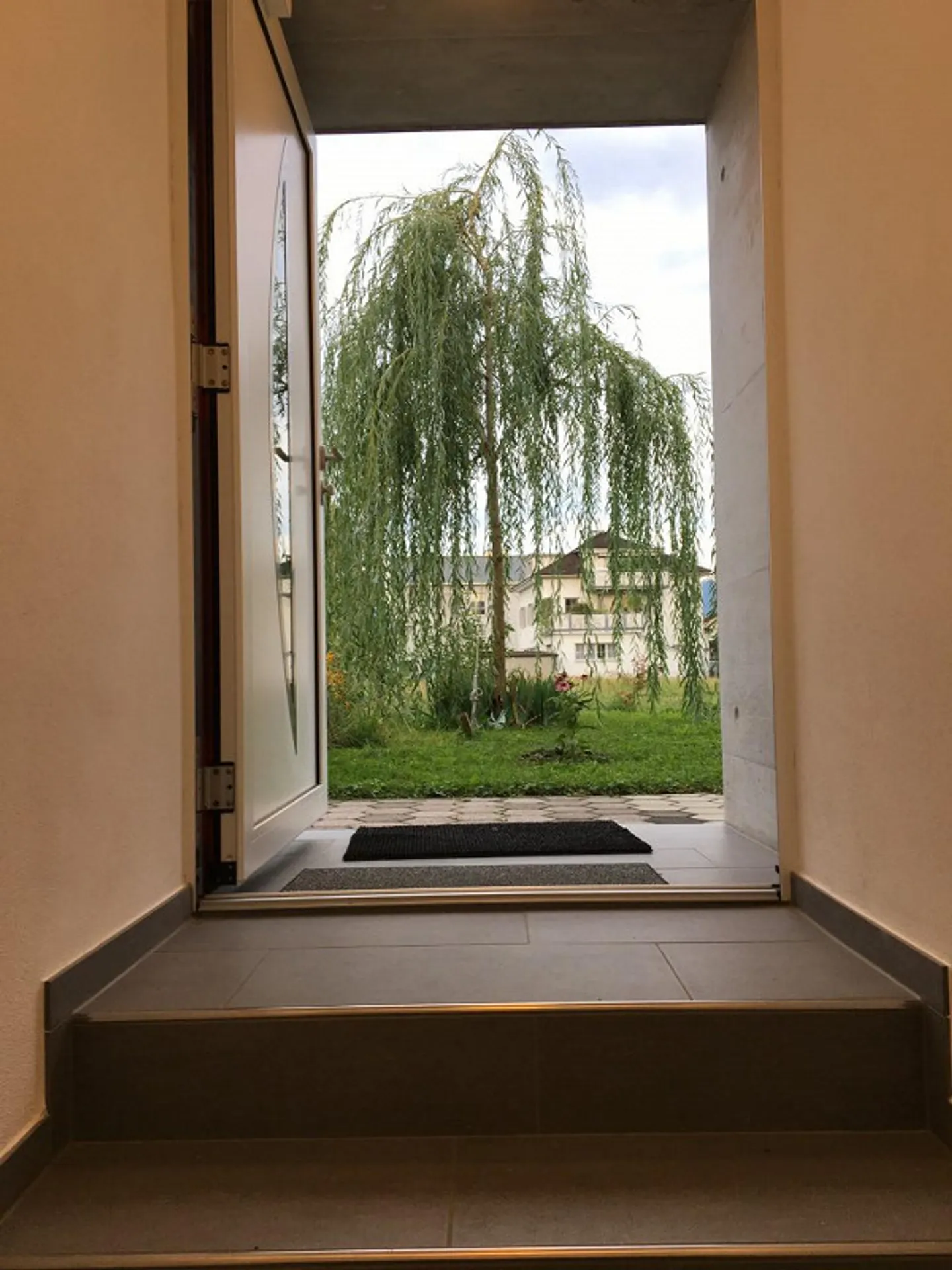 schöne 3 Zimmer Maisonette Wohnung (Hausteil links) im Grünen - Foto 2 von 20