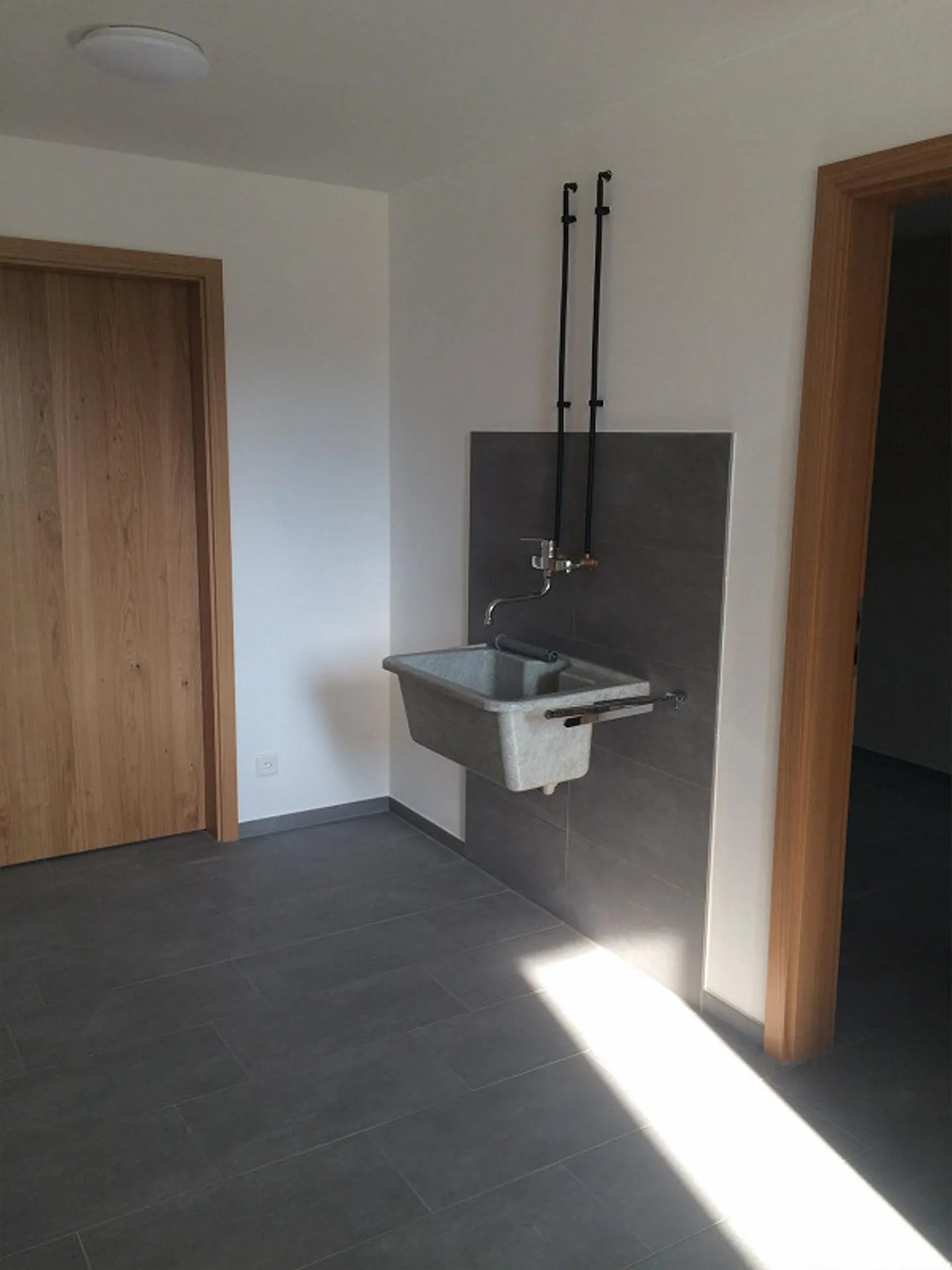 schöne 3 Zimmer Maisonette Wohnung (Hausteil links) im Grünen - Foto 3 von 20