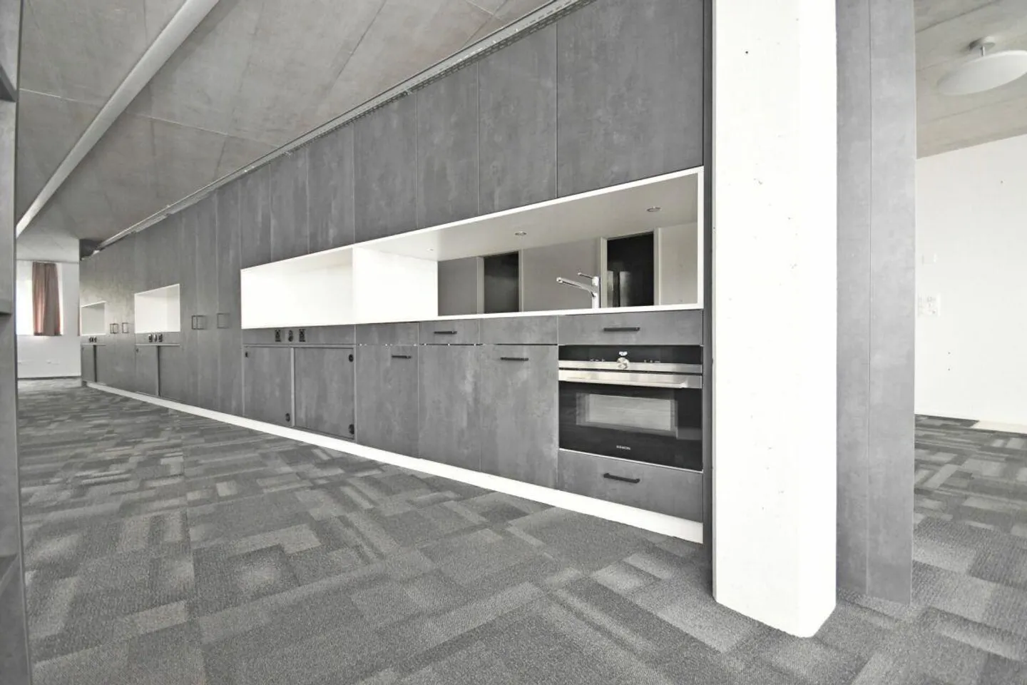 Service/Office Space in a Good Traffic Location - Photo 8 of 20