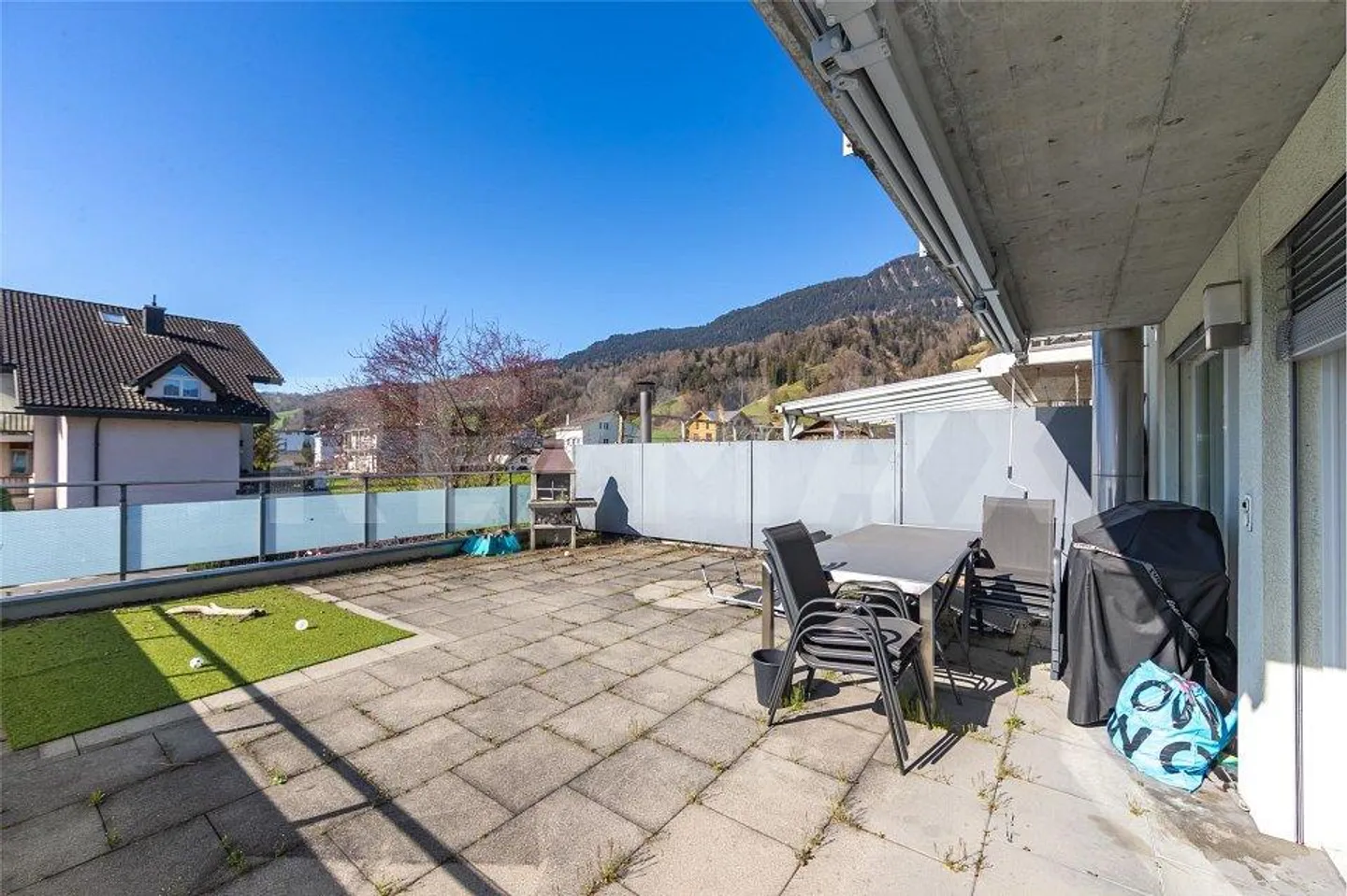 Maison de moitié/Maisonette avec grande terrasse - Photo 6 sur 13