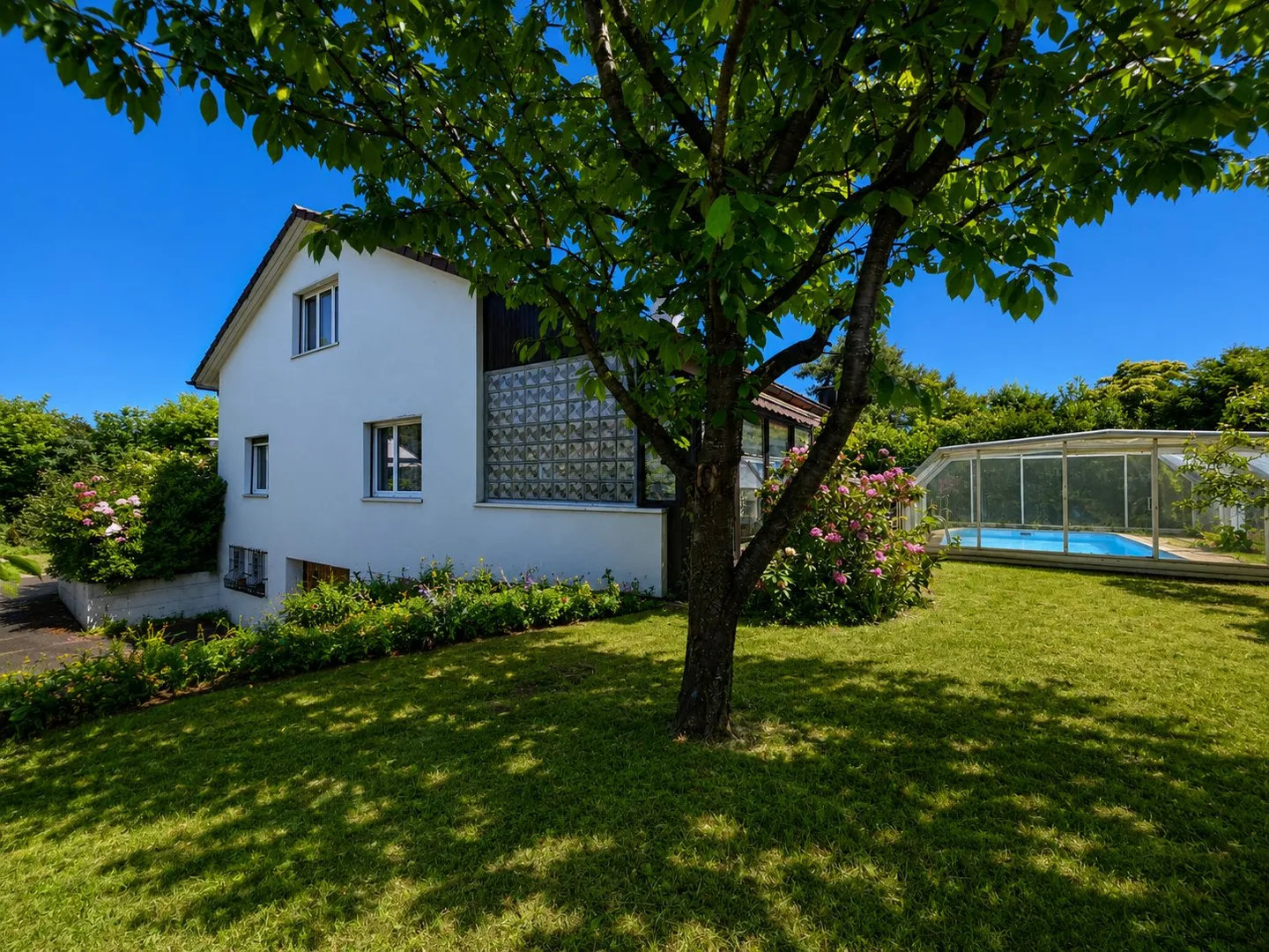 Attraktives Einfamilienhaus - Foto 1 von 17