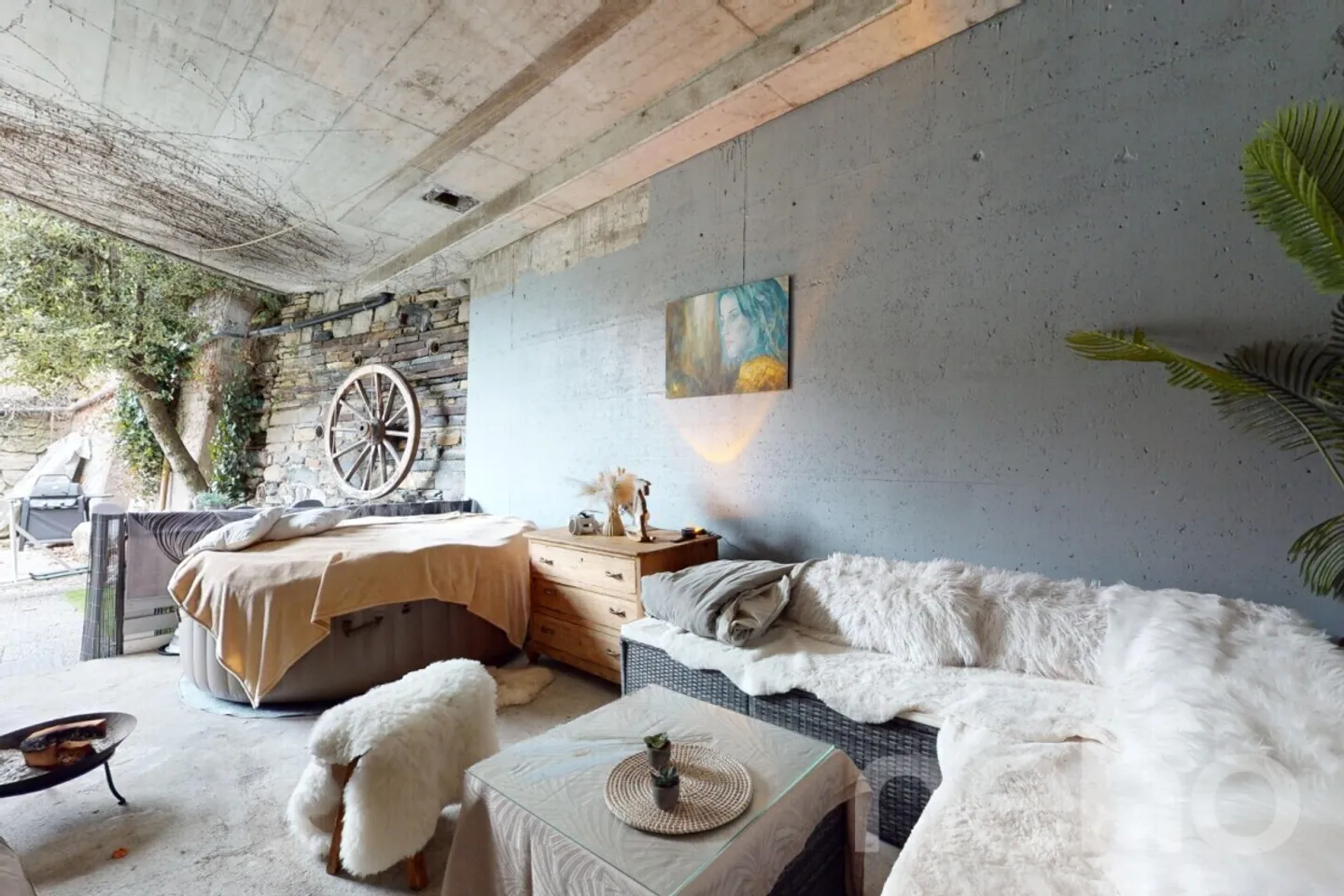 House with potential: two apartments just steps from Sion - Photo 9 of 13