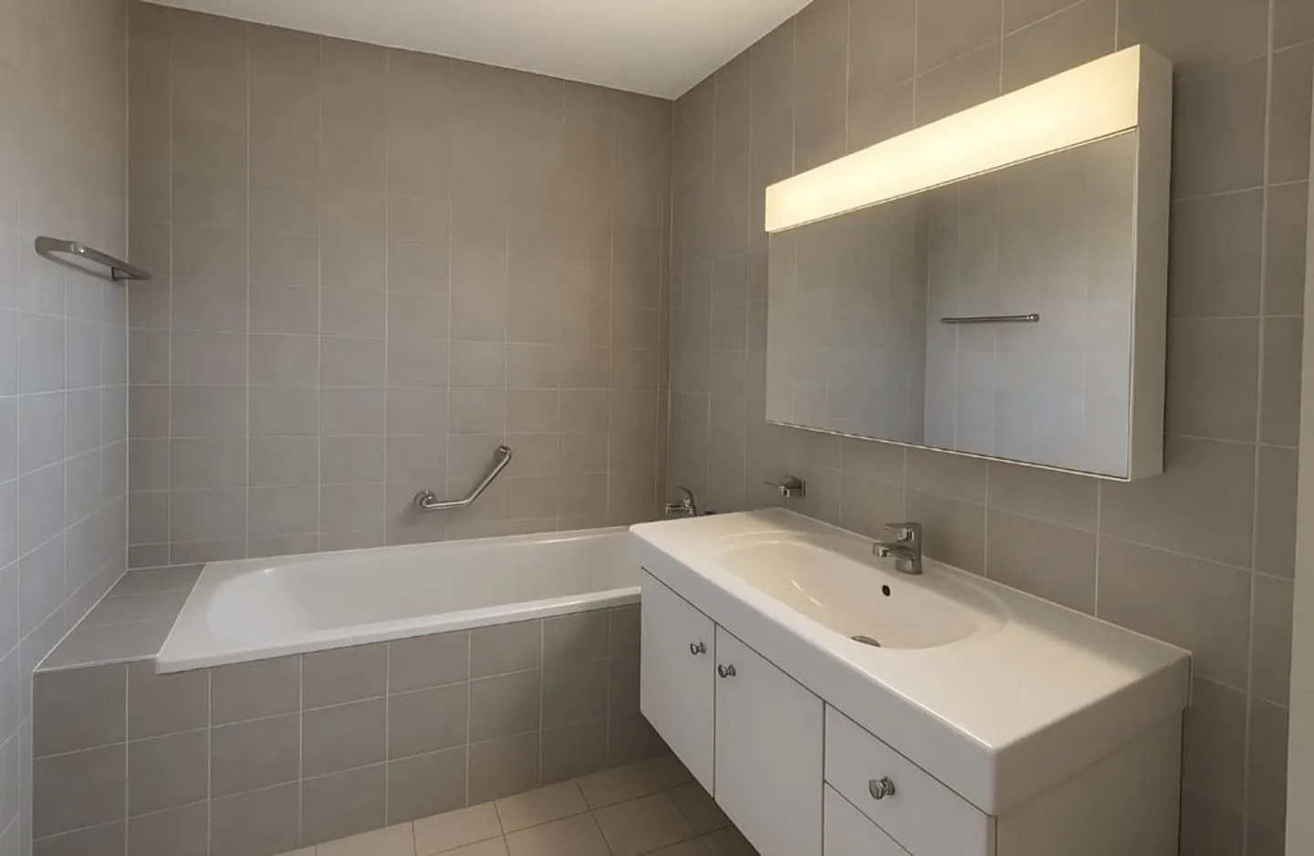 Beautiful apartment with terrace and balcony in the heart of Petit-Lancy - Photo 7 of 8