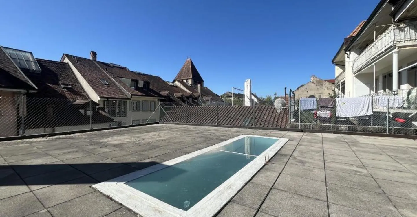 CON UNA GRANDE TERRAZZA, MOLTO BEN POSIZIONATO - Foto 3 di 11