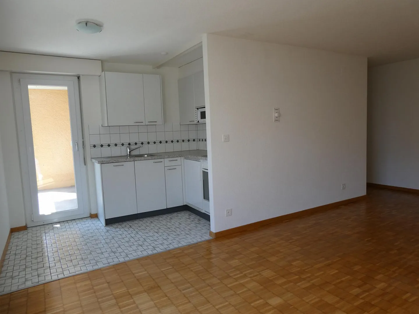 2.5-room apartment with excellent price-performance ratio - Photo 4 of 13