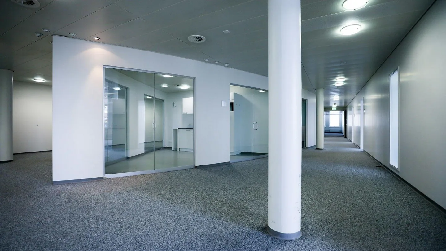 Office Hub - Value for Money - Photo 7 of 13