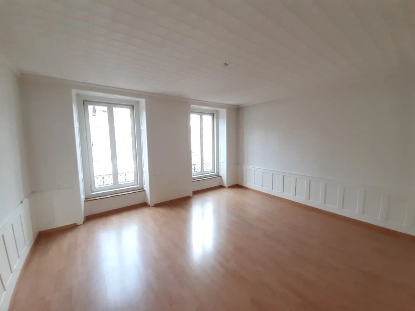 00047 - Appartamento 4 Camere - Charrière 44 - La Chaux-de-Fonds - Foto 1 di 6