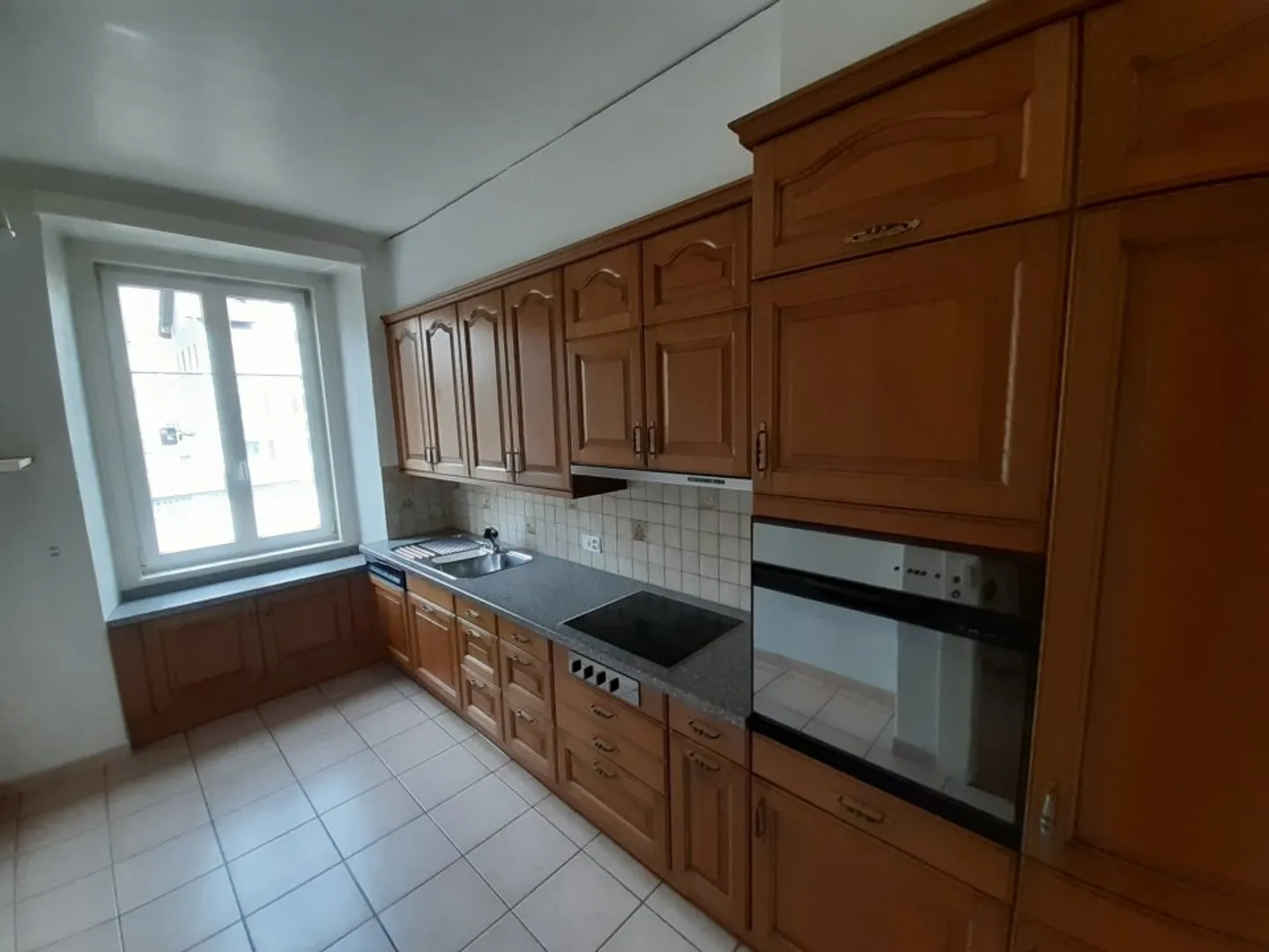 00047 - Appartamento 4 Camere - Charrière 44 - La Chaux-de-Fonds - Foto 2 di 6