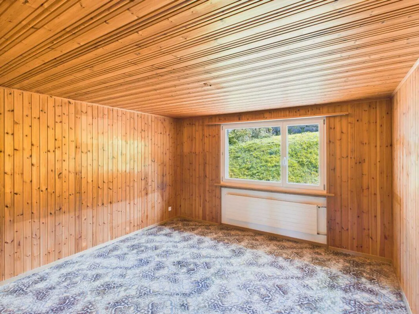 Casa unifamiliare di 6 stanze con giardino d'inverno, garage singolo e grande giardino - Foto 7 di 13