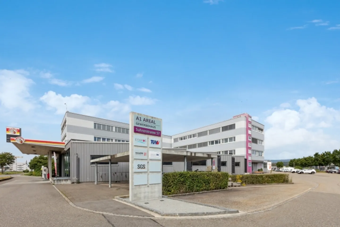 Bright Office Space in Oberentfelden - Photo 1 of 1