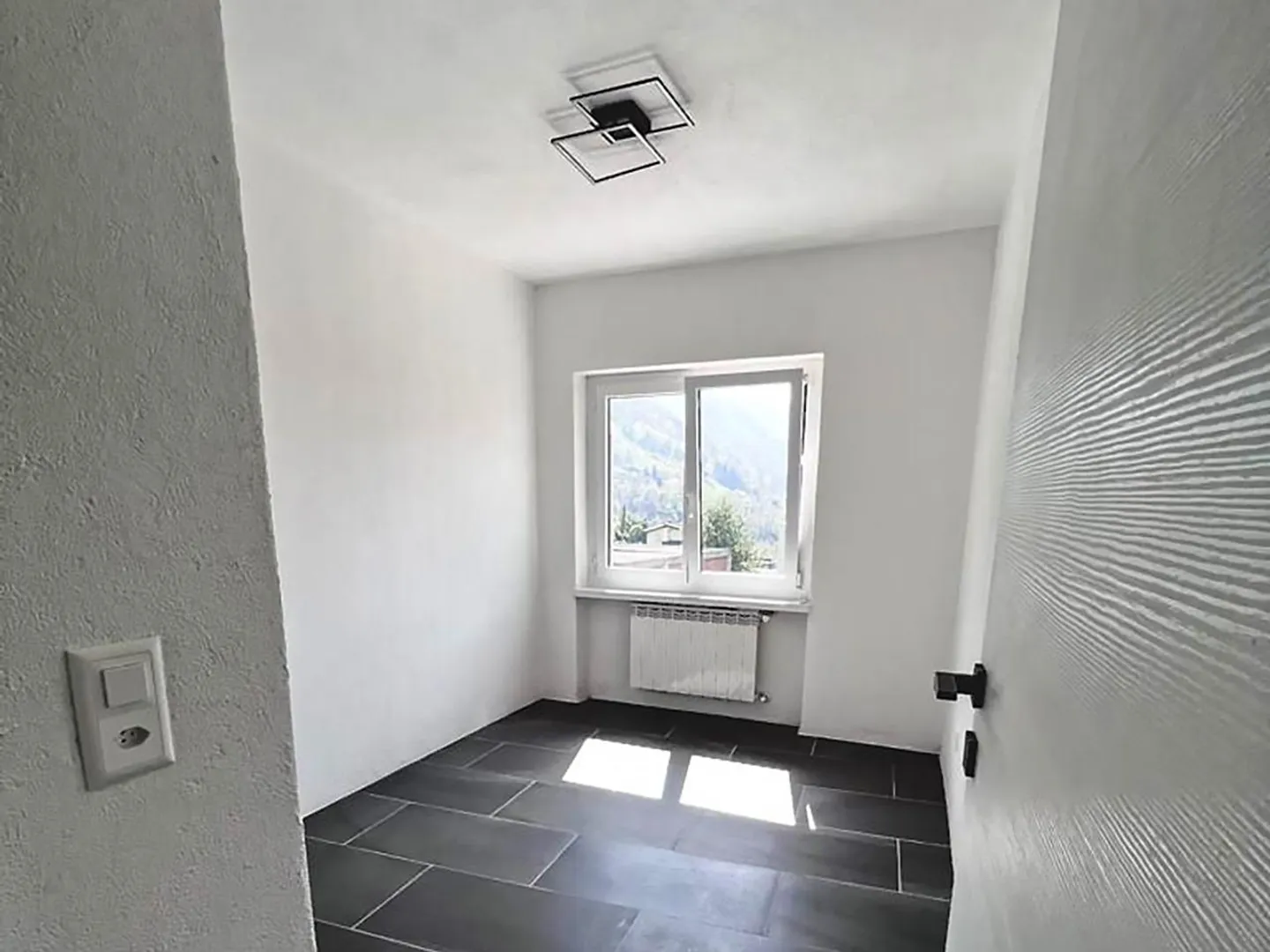 Charming 3.5-Room Flat - Photo 3 of 6