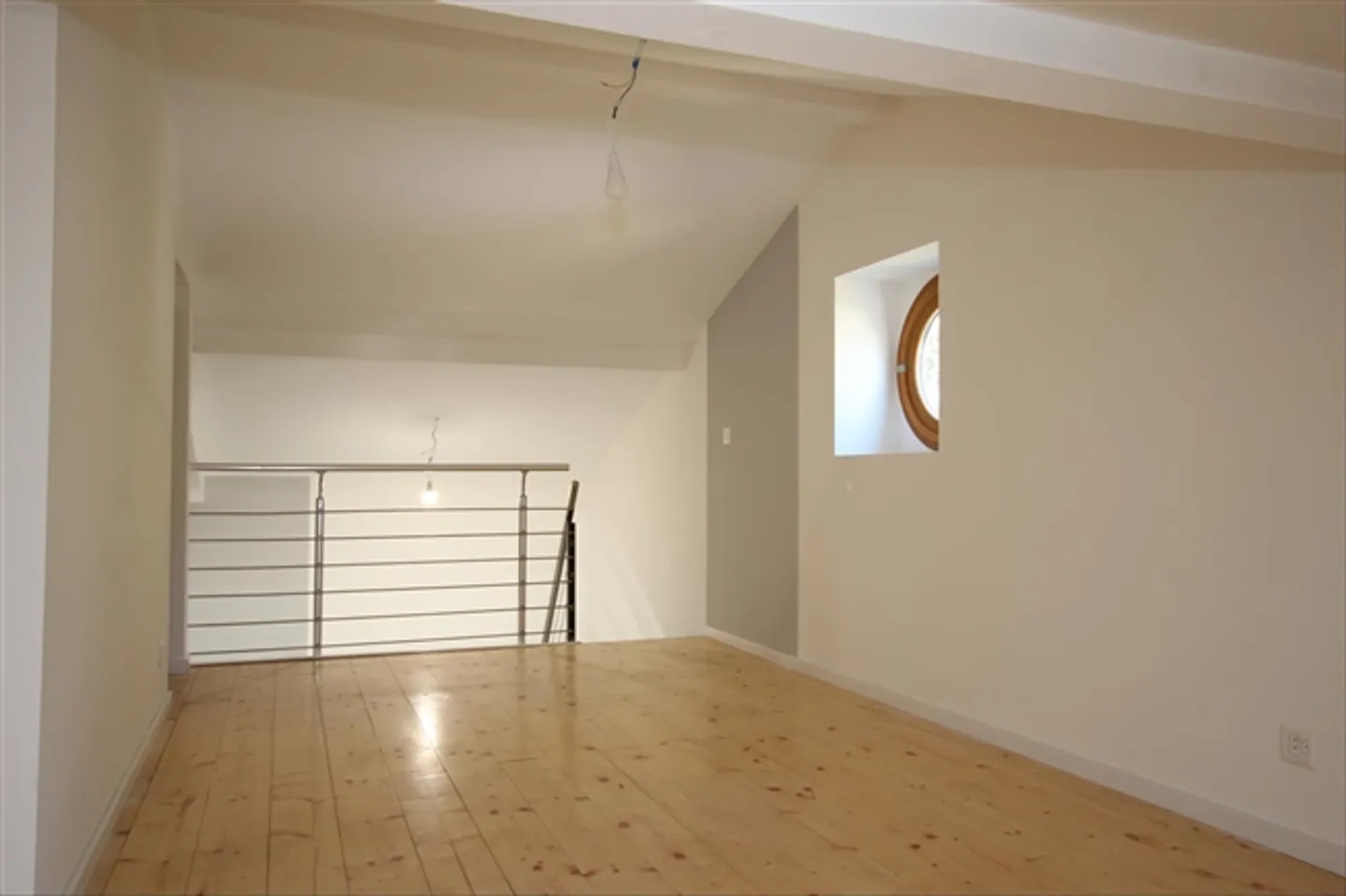 3.5-Room Apartment - Photo 8 of 9