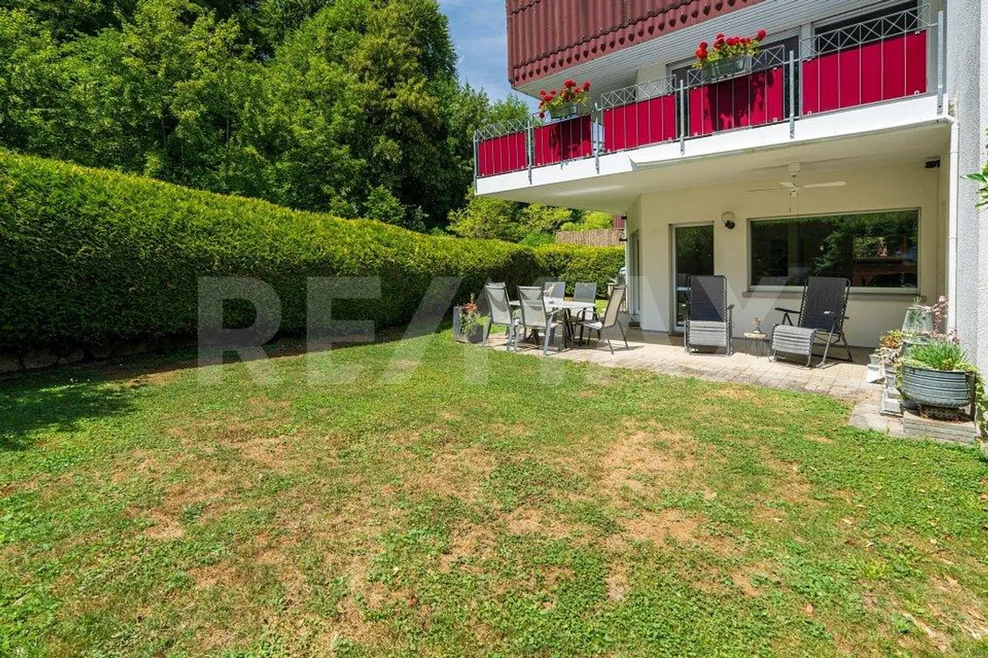 Casa unifamiliare moderna semi-indipendente - Foto 6 di 13