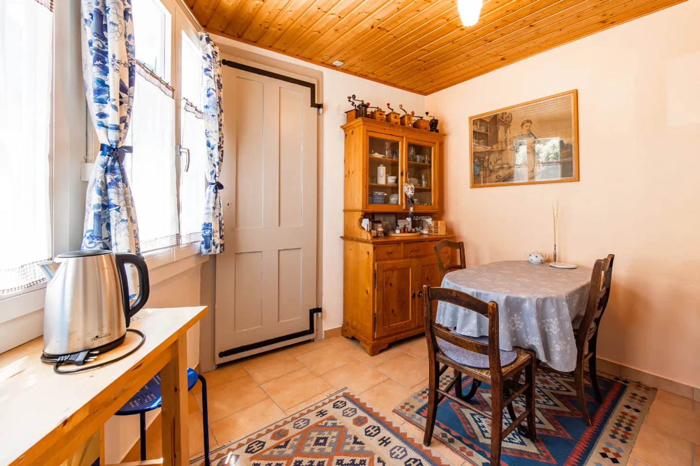 Charaktervolles Dorfhaus zwischen Bulle und Gstaad - Foto 8 von 13