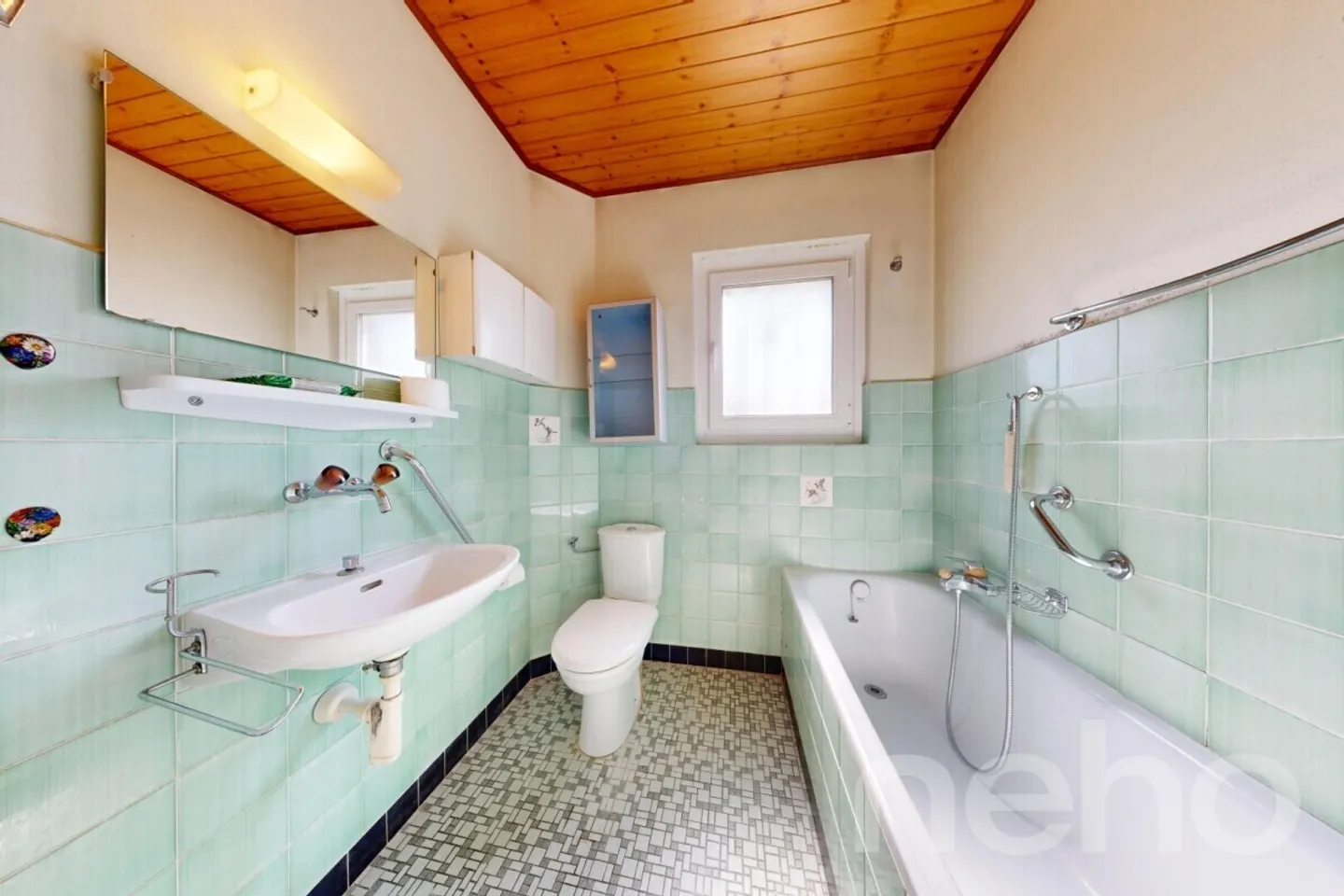 Charming individual villa on a plot of 1,297 m2 - Photo 10 of 12