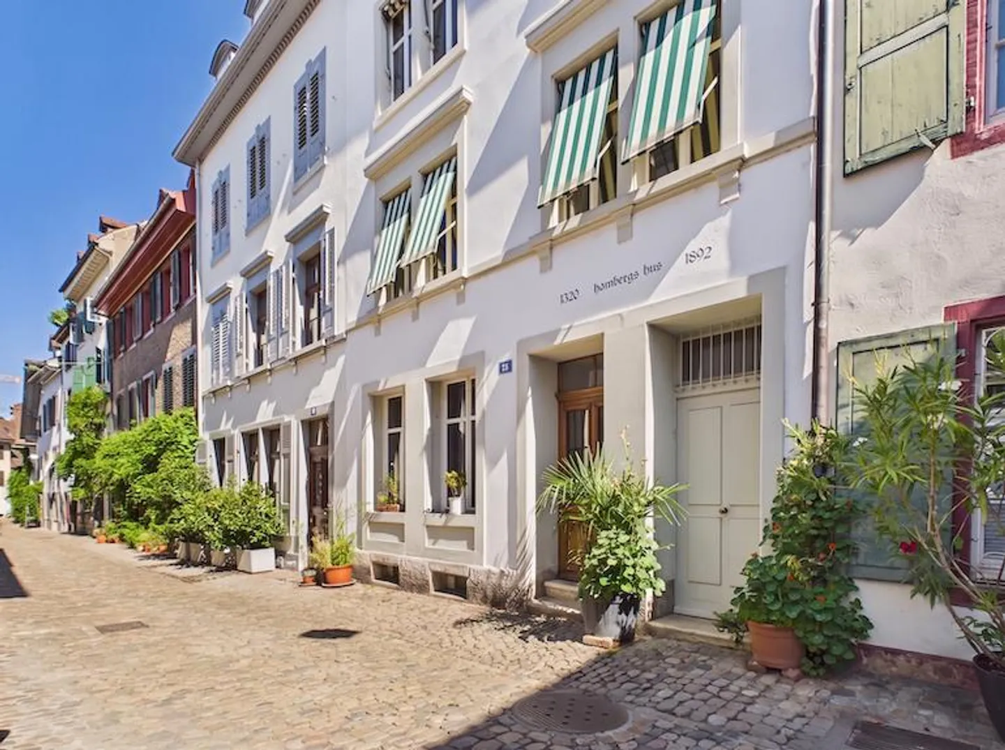 Charming Maisonette in Basel - Photo 13 of 14