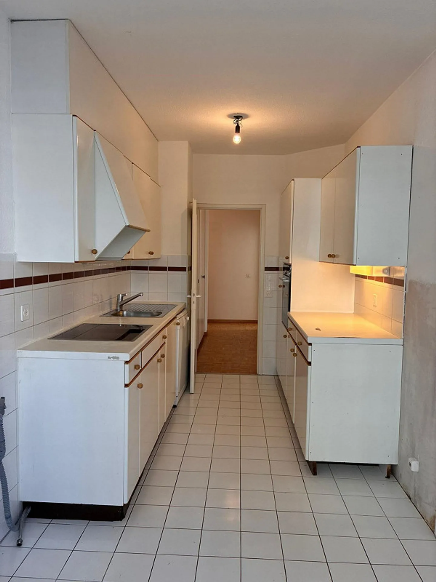 4-room apartment near Cornavin station - Photo 2 of 9