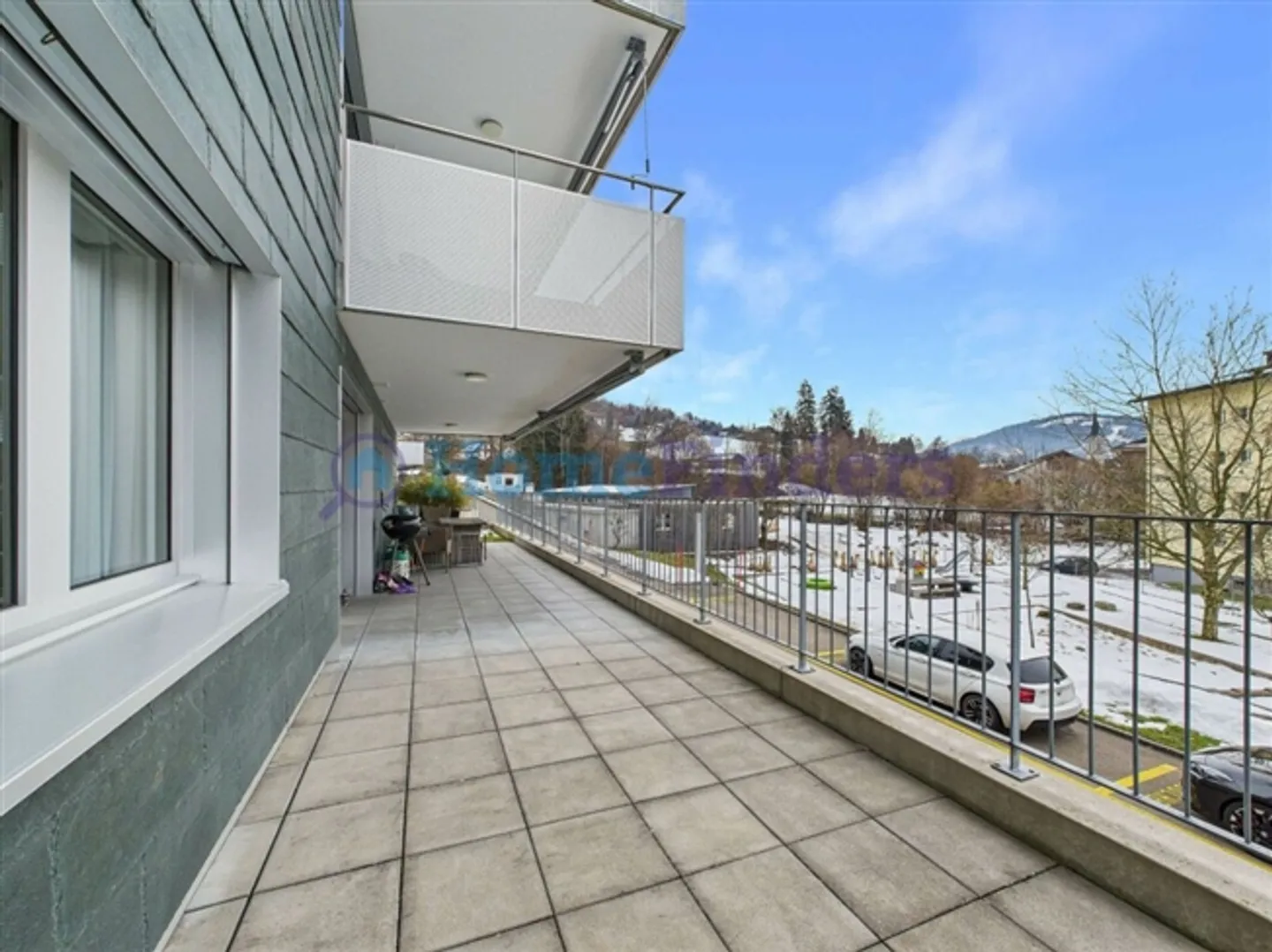 Modernes Apartment in der Natur - Foto 1 von 8