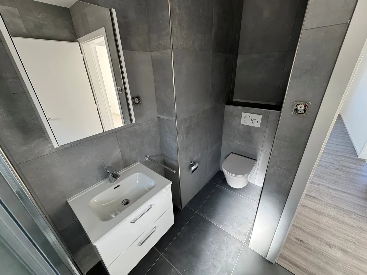 Wohnung mit 3,5 Zimmern, komplett renoviert - Foto 4 di 6
