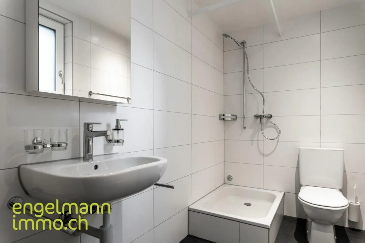 Appartamento ristrutturato con balconi - Foto 4 di 7