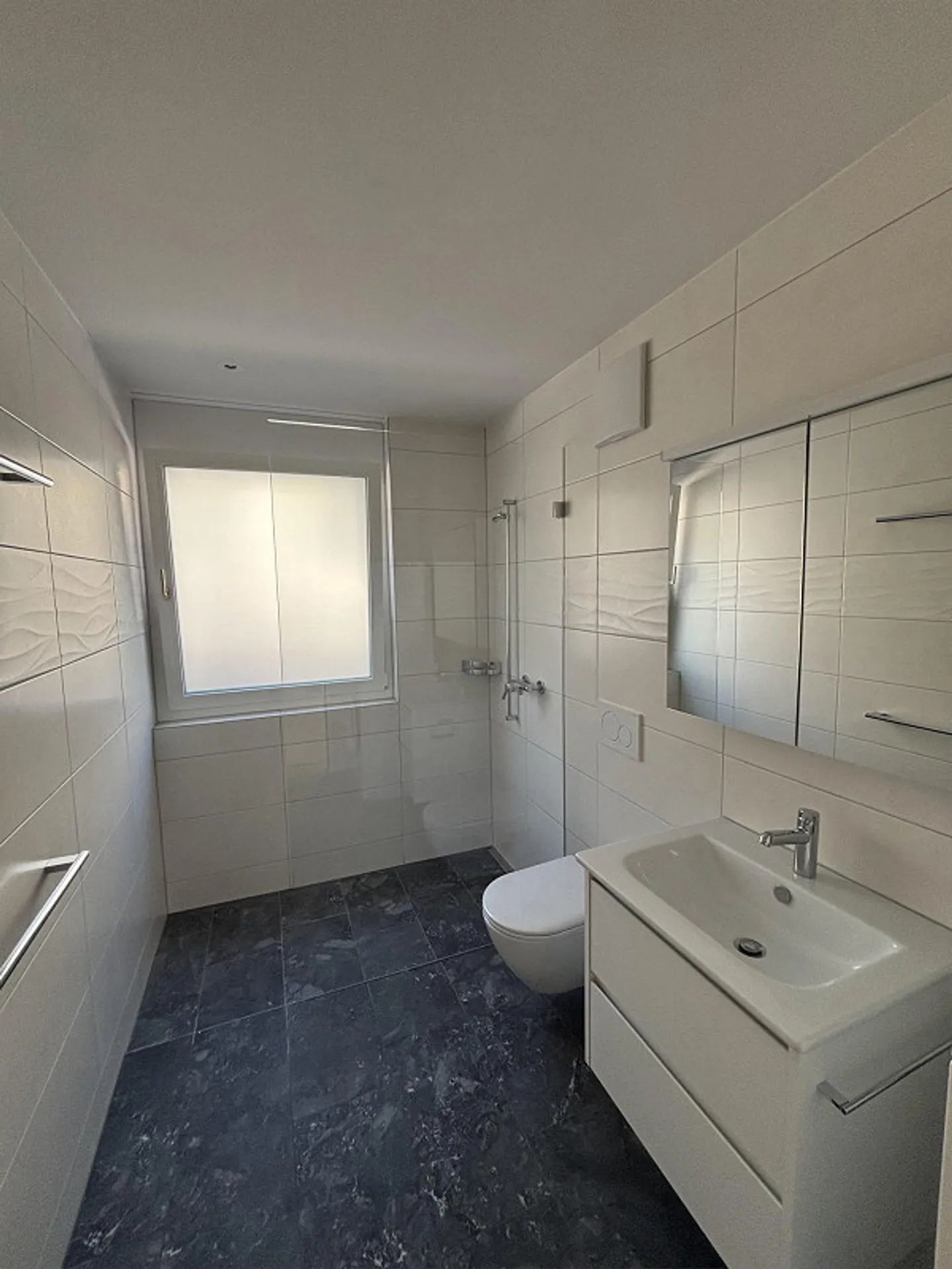 Appartamento 2.5 stanze - Foto 3 di 5