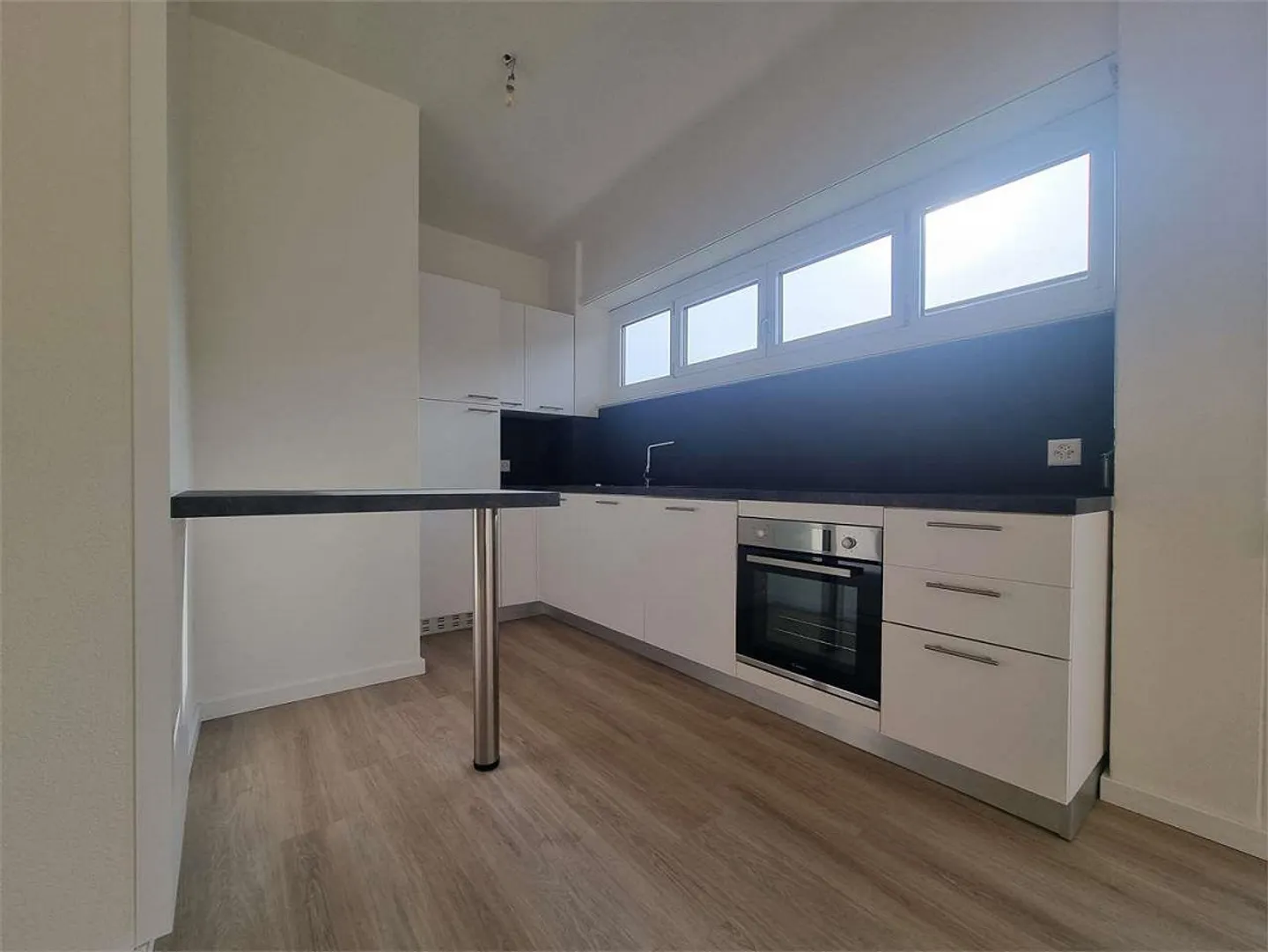 Affitto bilocale nuovo 2.5 Lugano Centro - Foto 2 di 4