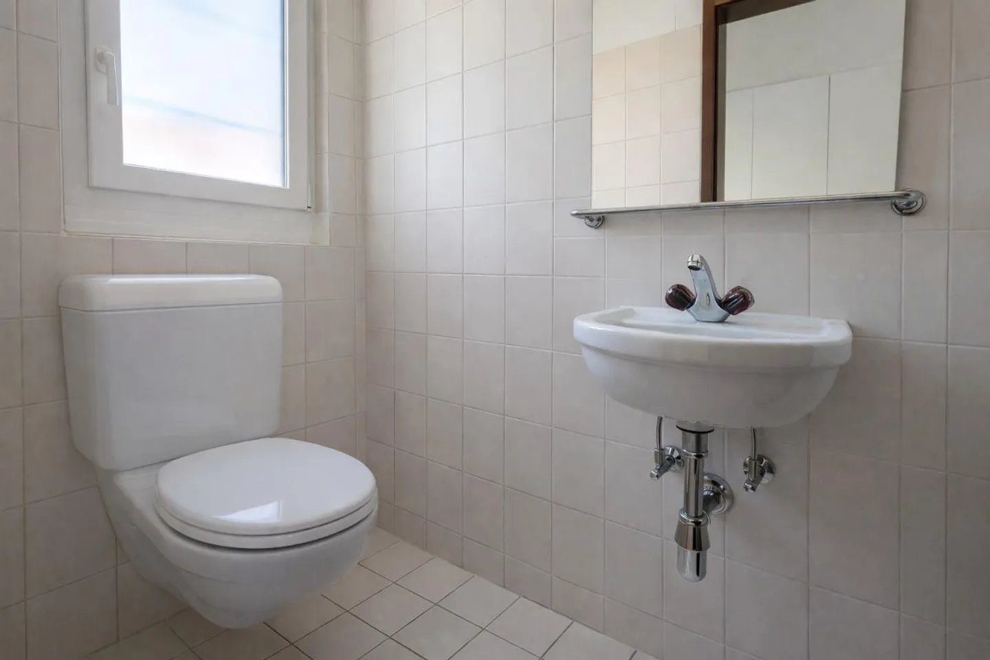 Casa a schiera angolare con giardino - Losone - Foto 5 di 10