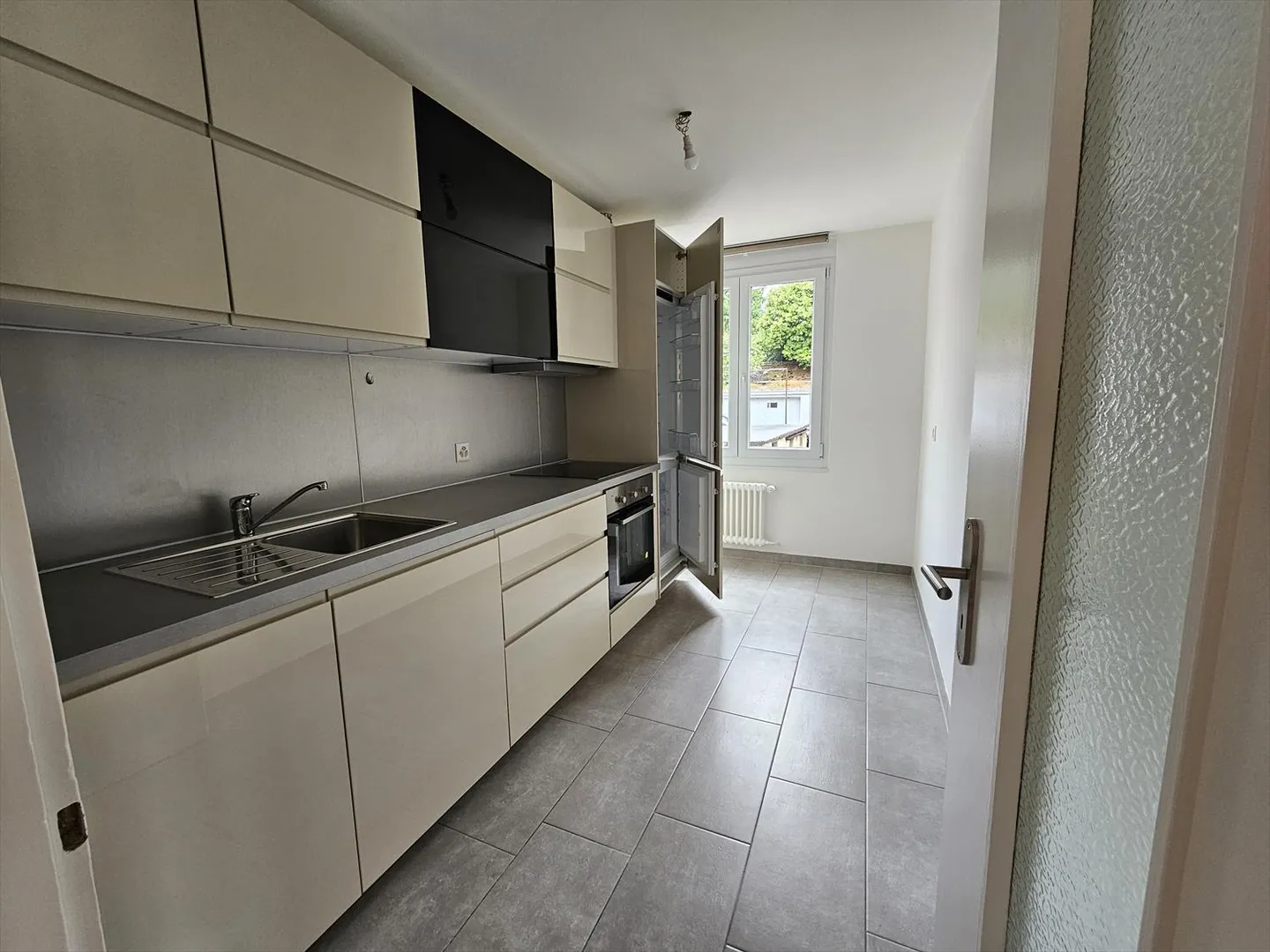 4-room apartment - Photo 5 of 15