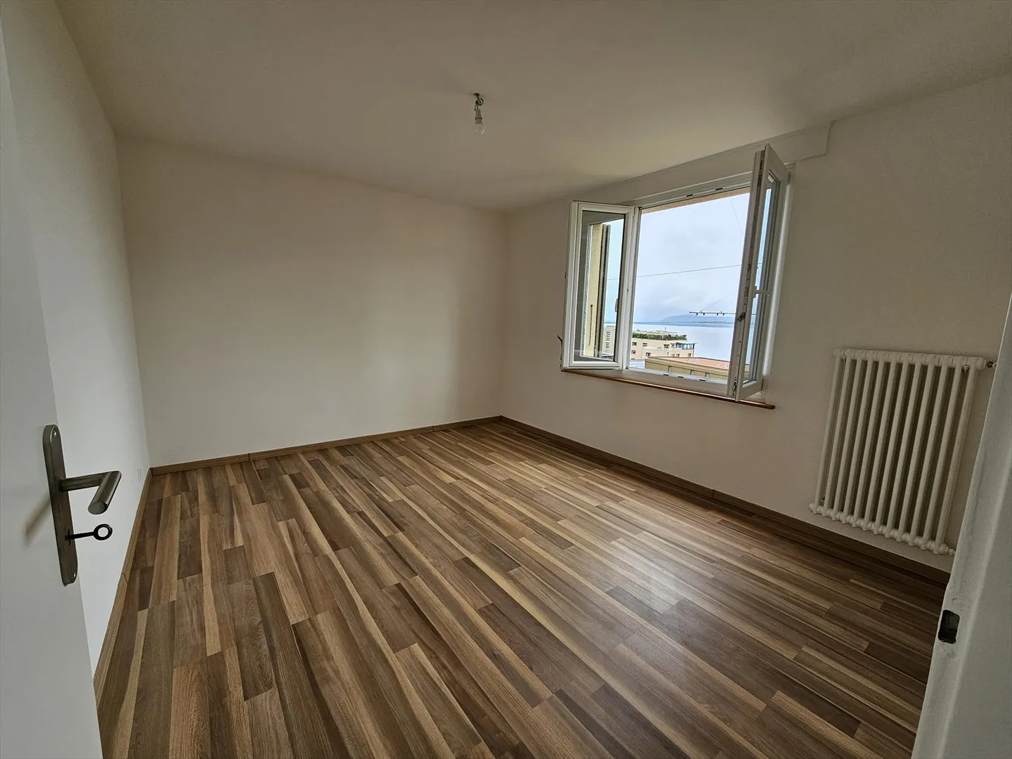 4-room apartment - Photo 6 of 15