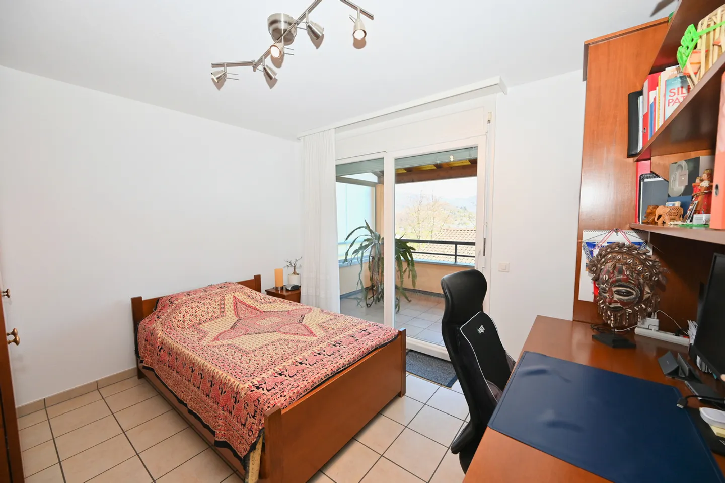 Elegante Villa mit Seeblick - Foto 16 von 27