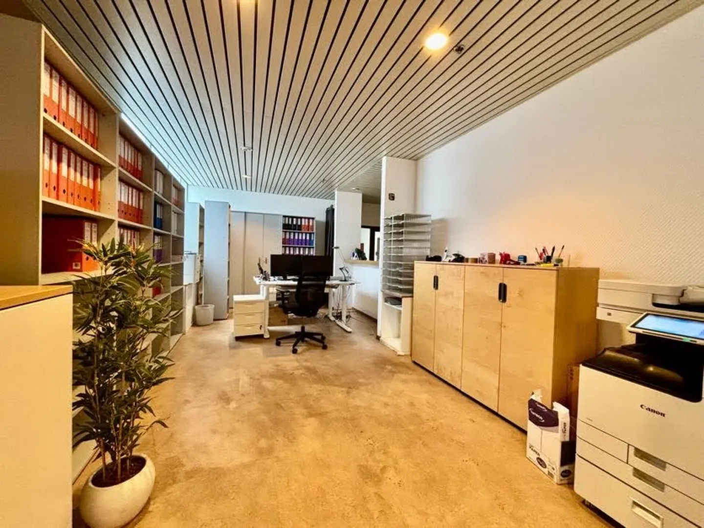 Commercial Space in Budron - Photo 1 of 9
