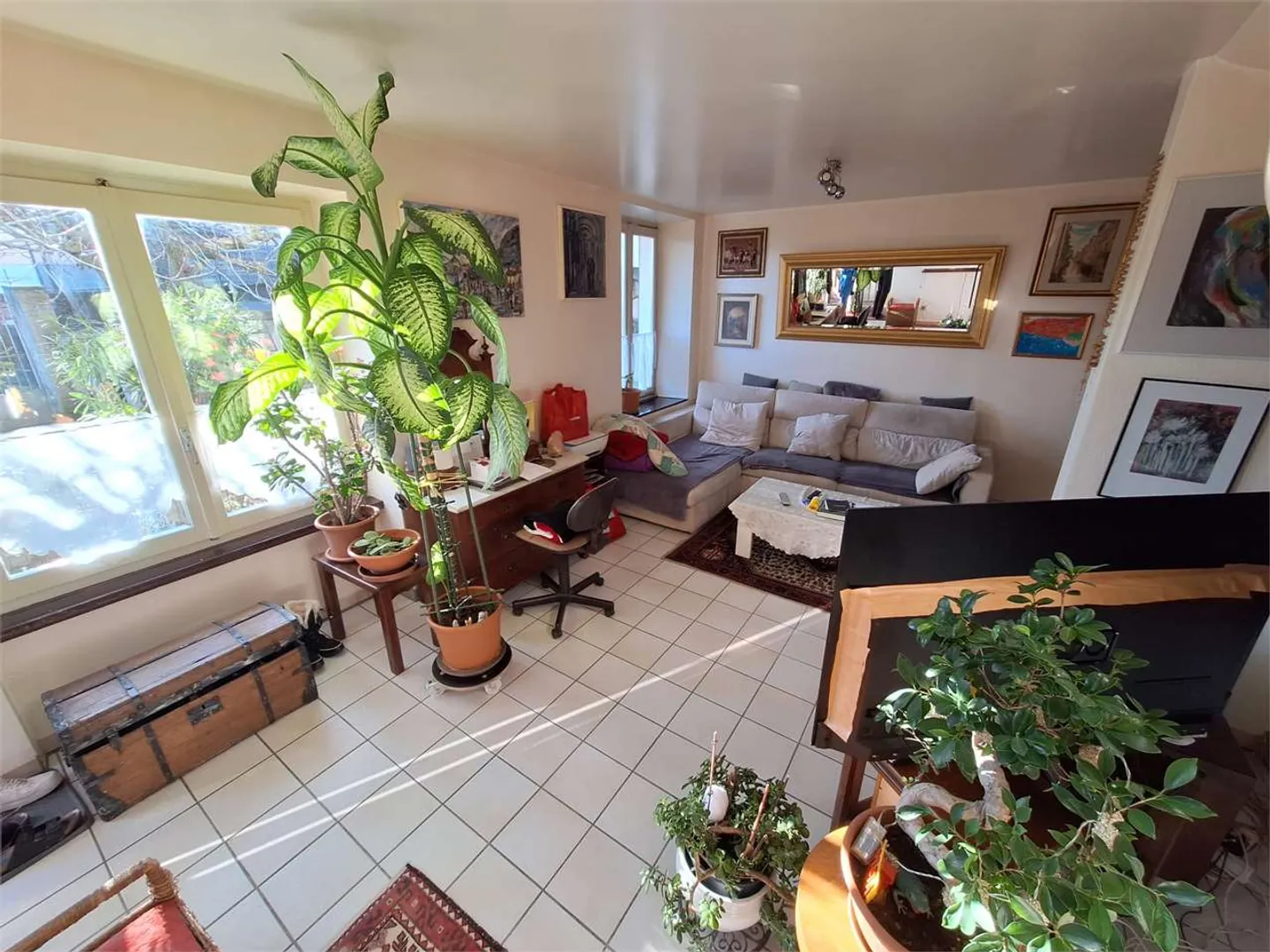 Charming Detached Apartment - Photo 9 of 20