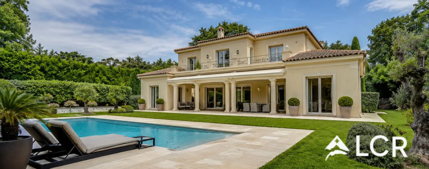 Elegante Villa Familiare con Piscina - Foto 1 di 2