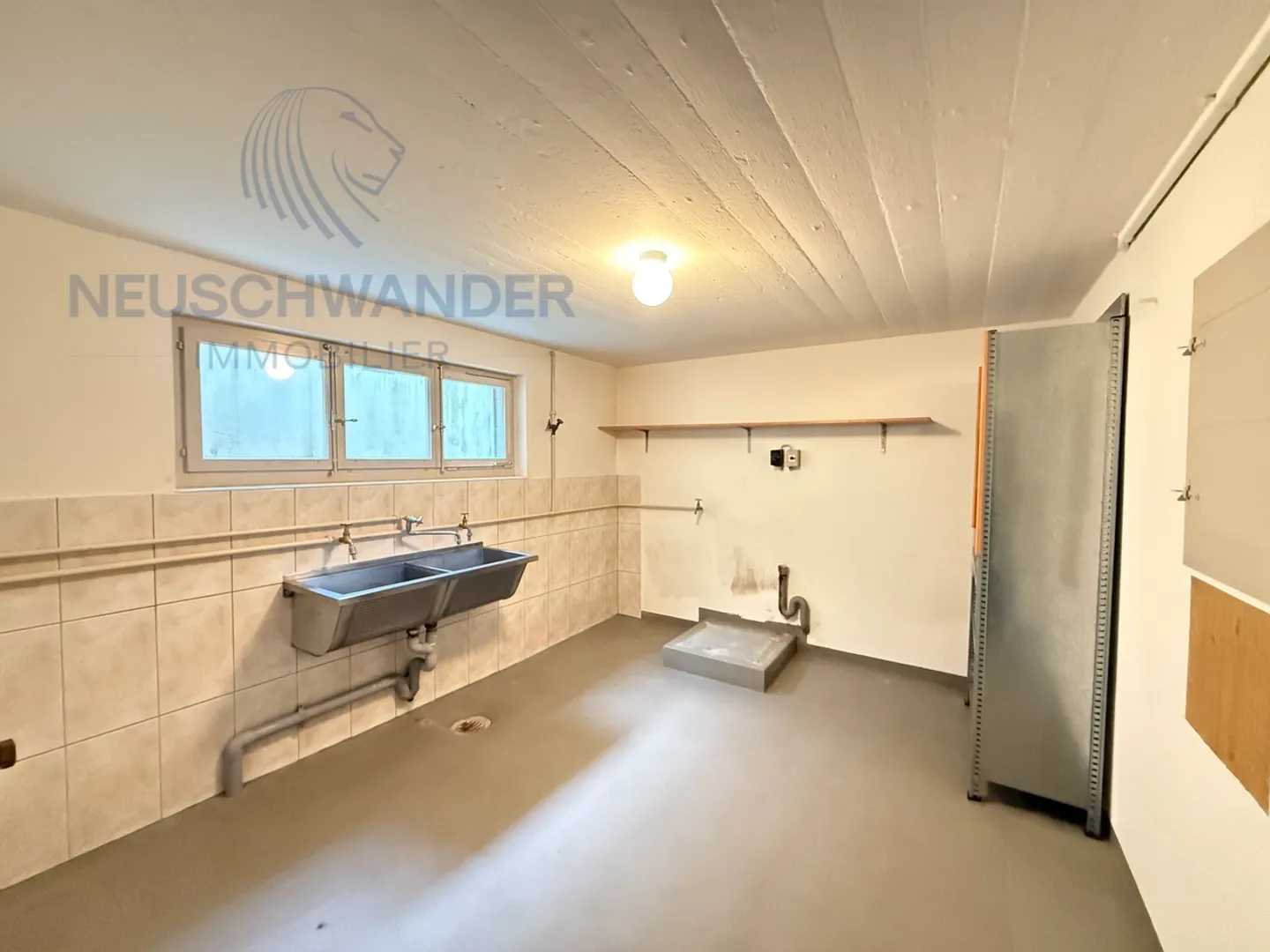 High potential for this villa with a plot of 2,962 m² - Photo 8 of 32