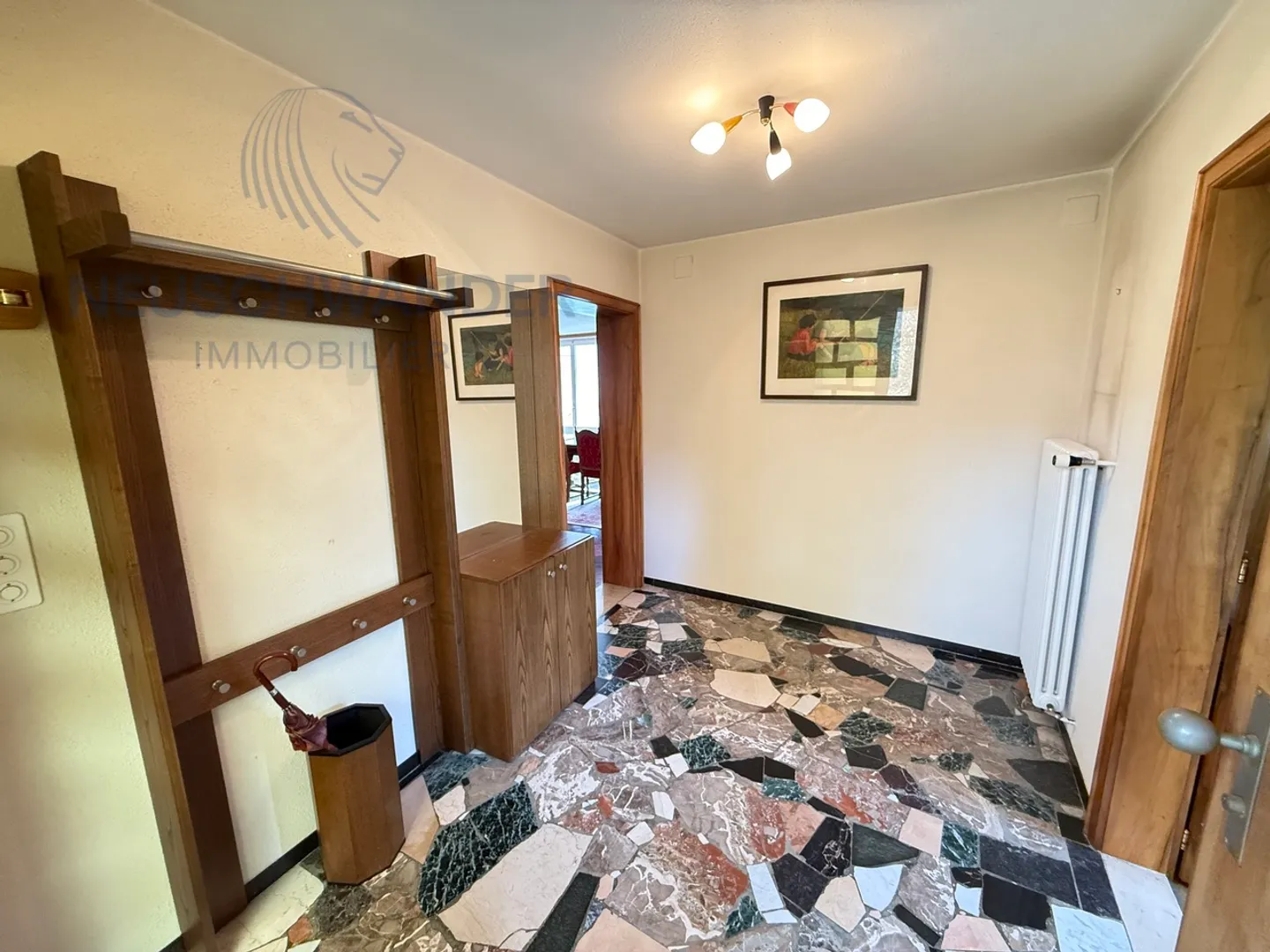 High potential for this villa with a plot of 2,962 m² - Photo 17 of 32