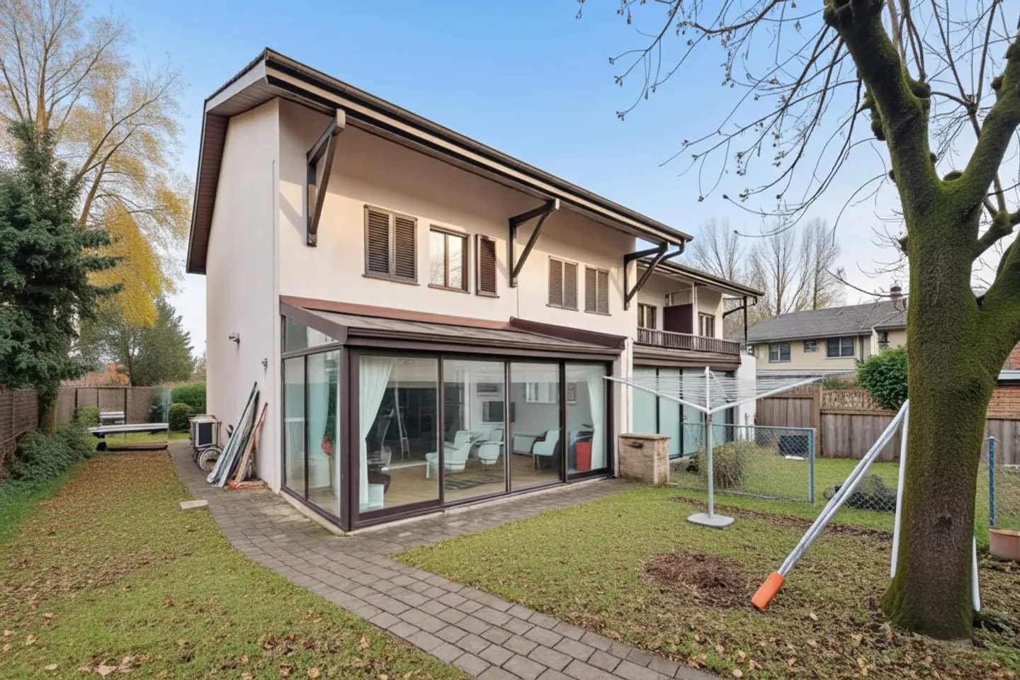 Incantevole casa a schiera con giardino in zona tranquilla - Foto 1 di 10