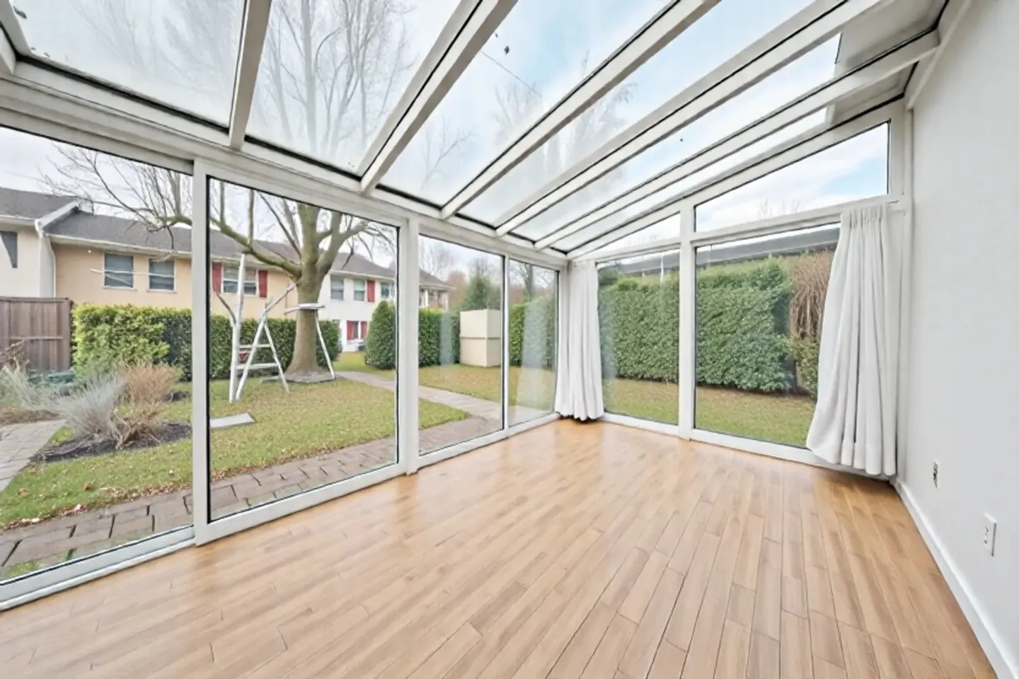 Incantevole casa a schiera con giardino in zona tranquilla - Foto 3 di 10