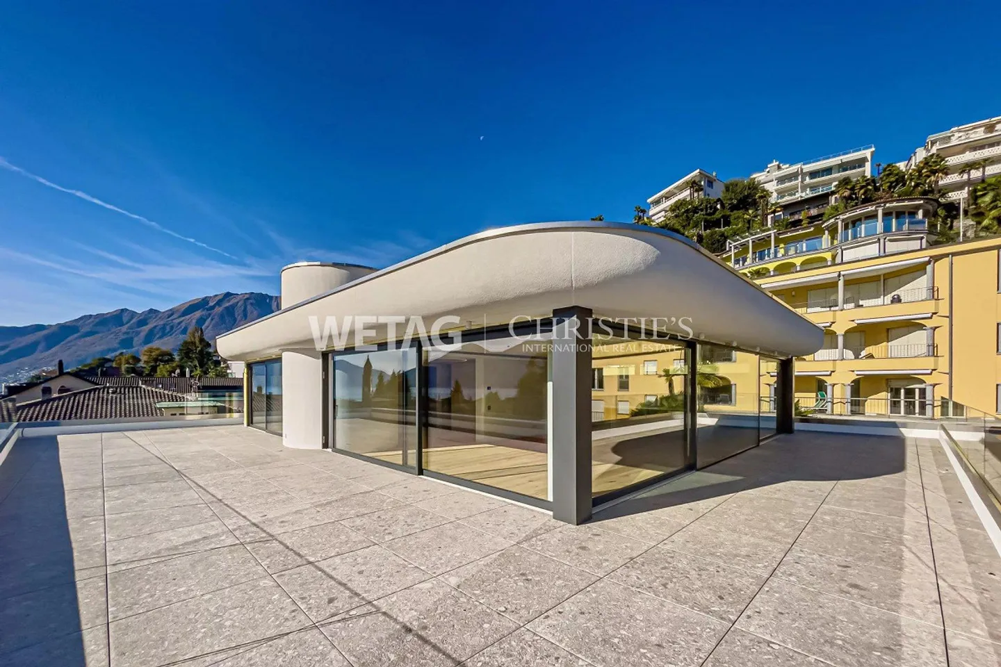 Luxueux appartement duplex de 5,5 pièces avec vue sur le lac Majeur à Ascona à vendre - Photo 9 sur 11