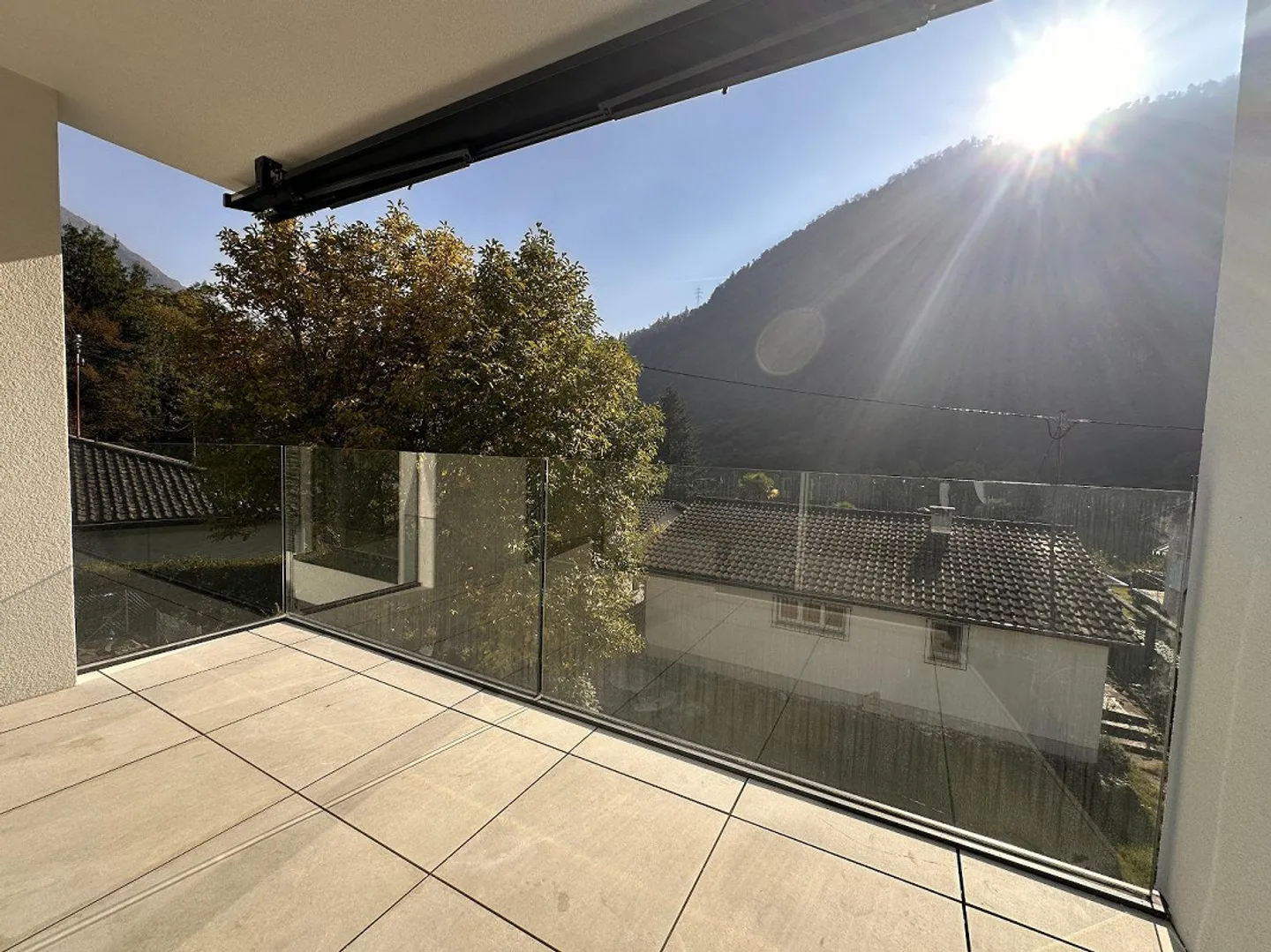 Nuovo Progetto Residenziale ad Avegno: Eleganza Naturale nella Valle Maggia | Neues Wohnprojekt in Avegno: Natürliche Eleganz im Maggiatal - Foto 7 di 13