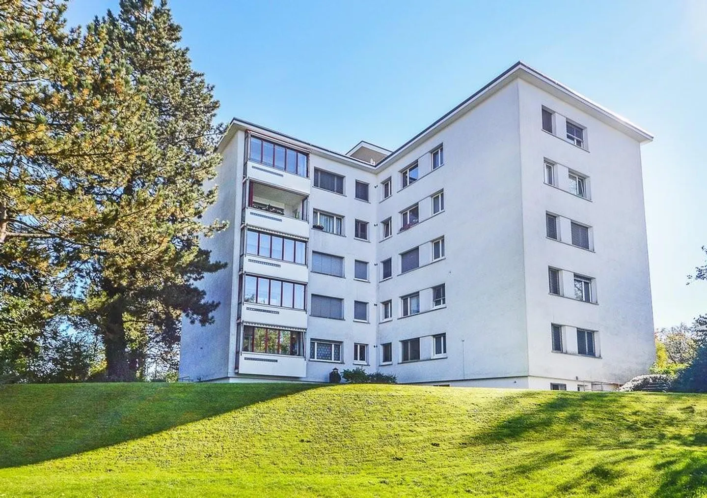 Parking space in Muri - Photo 1 of 3