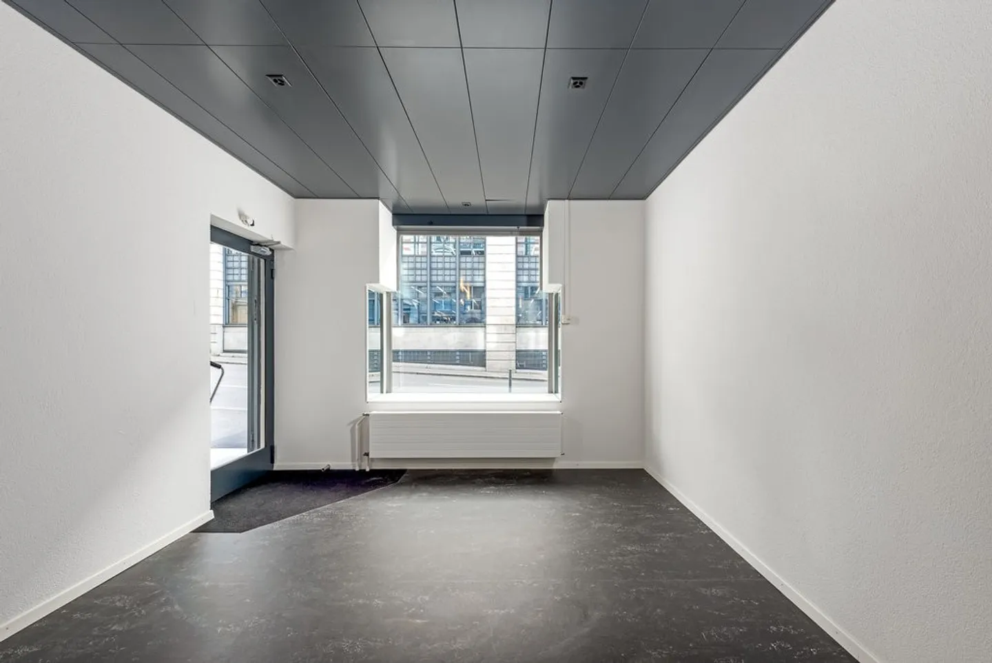 Sell and Work in a Central Location in the Old Town - Photo 2 of 11