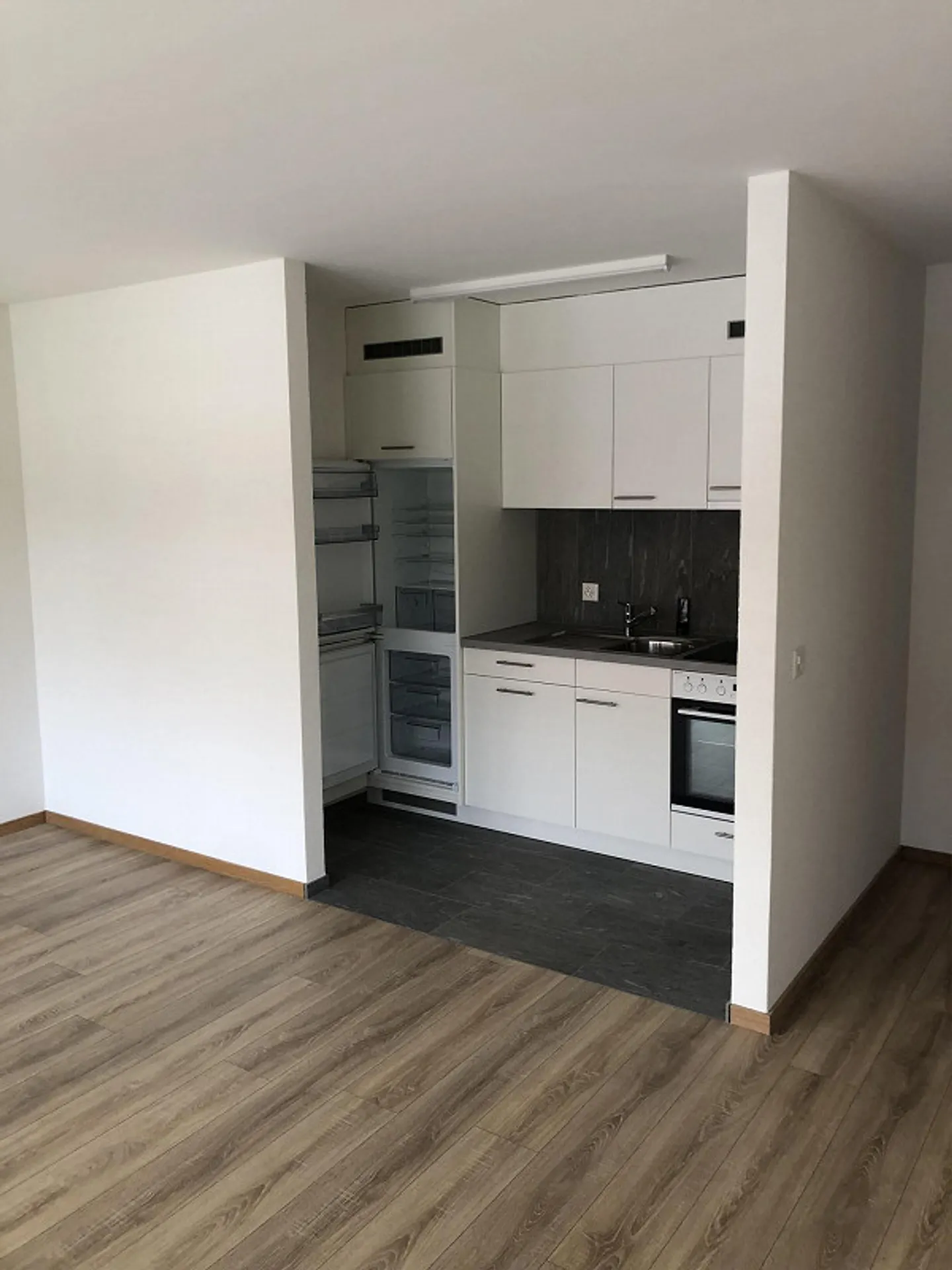 Belle appartement de 2,5 pièces à louer - Photo 17 sur 19