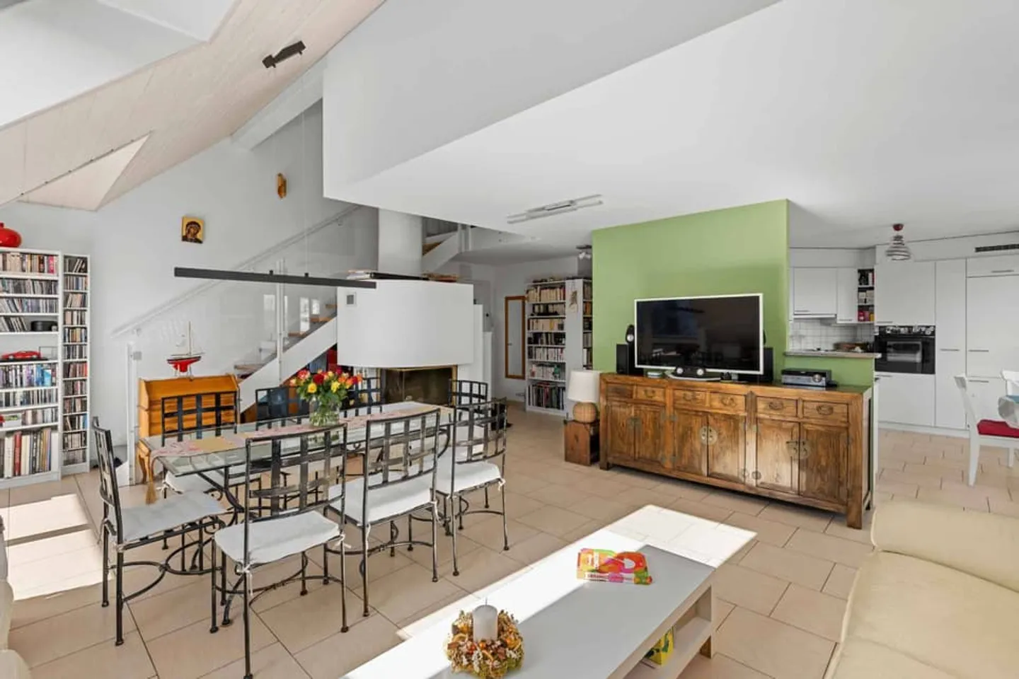 Helles Penthouse-Duplex im Zentrum von Gland - ideal für das Familienleben - Foto 1 von 13