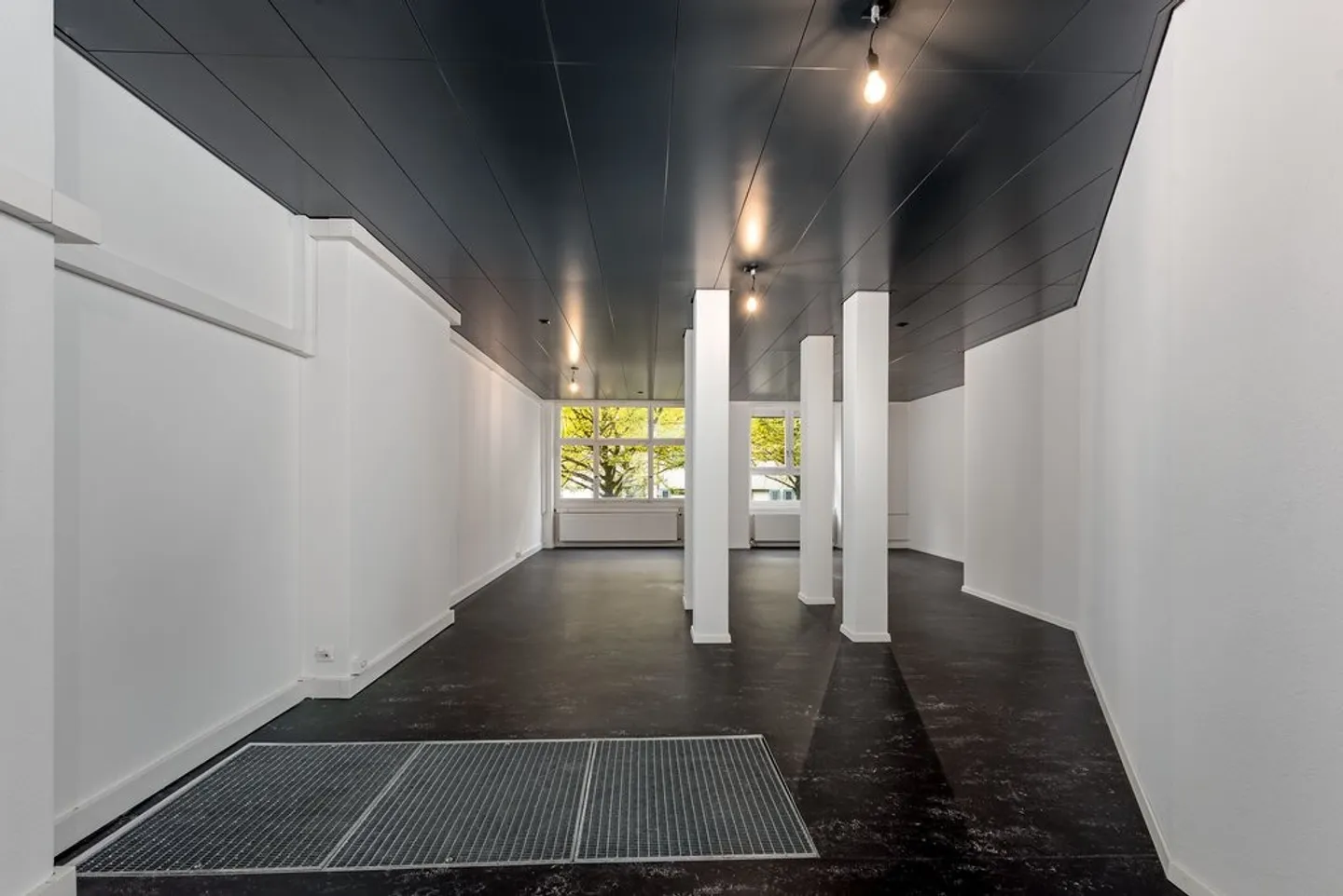 Sell and Work in a Central Location in the Old Town - Photo 4 of 11