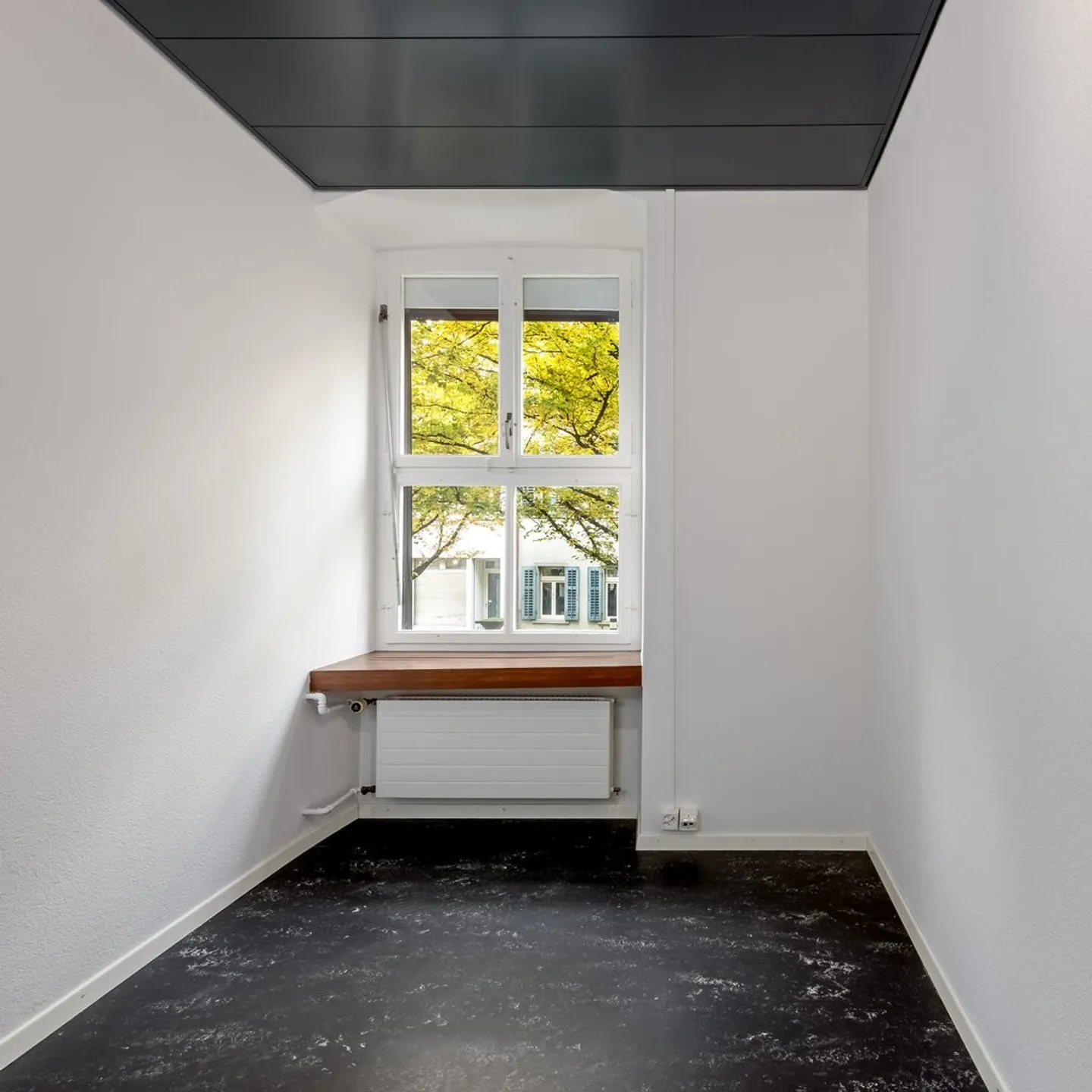 Sell and Work in a Central Location in the Old Town - Photo 7 of 11