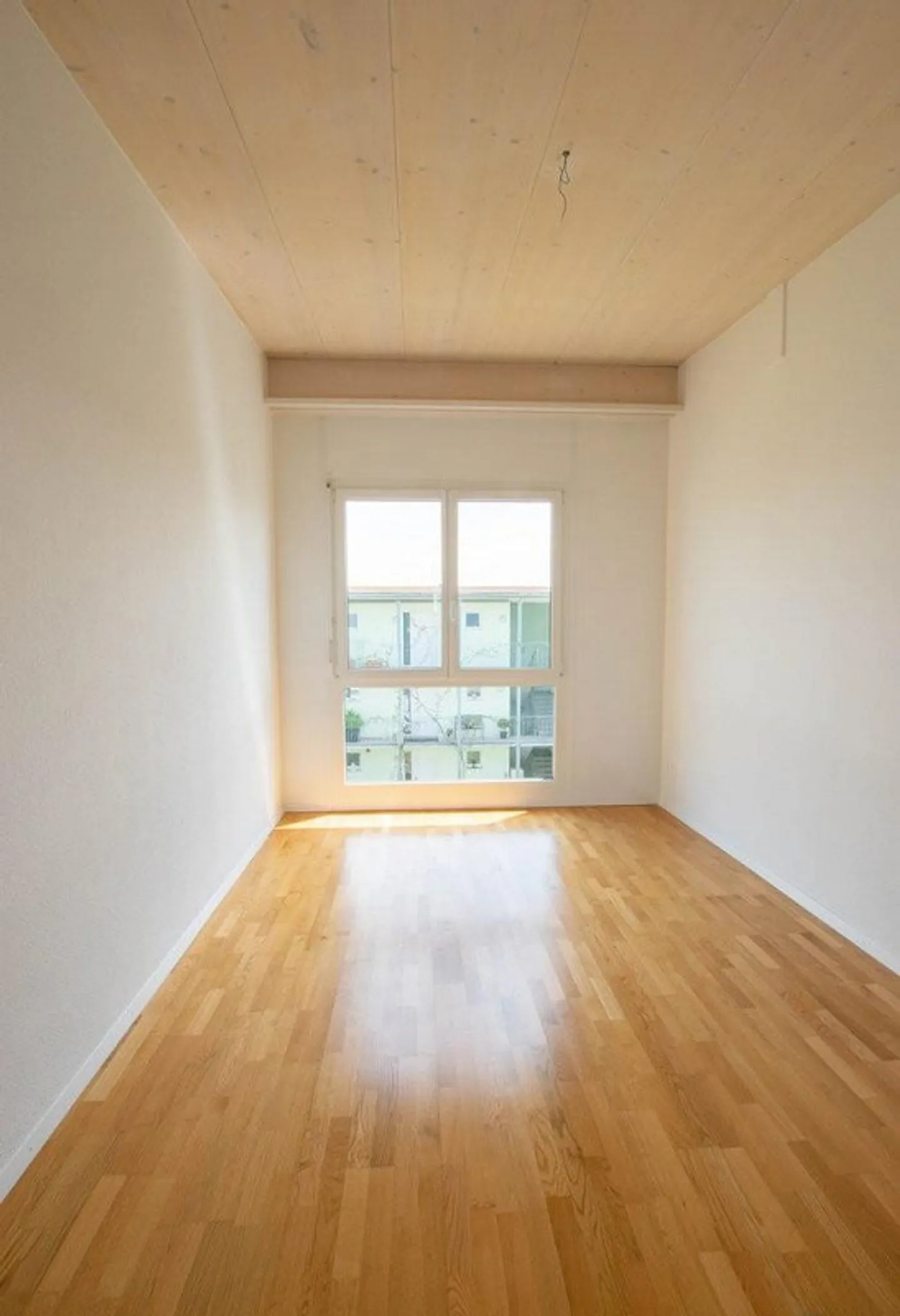 Appartement spacieux avec balcon ensoleillé ! - Photo 3 sur 10