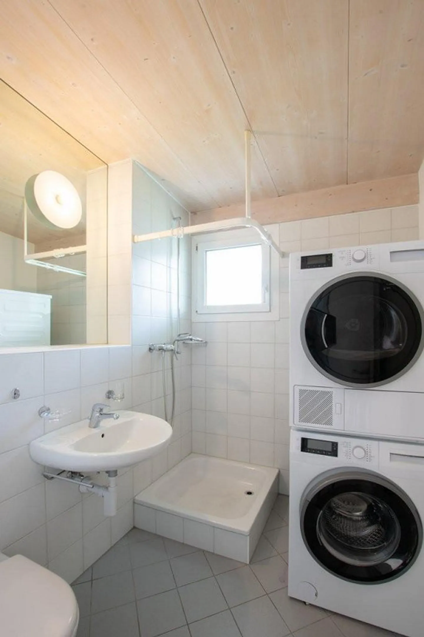 Appartement spacieux avec balcon ensoleillé ! - Photo 6 sur 10