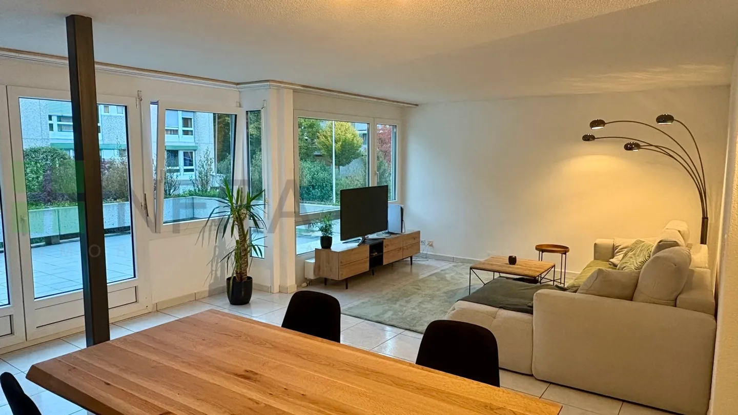 Appartamento 2.5 stanze - Foto 1 di 13